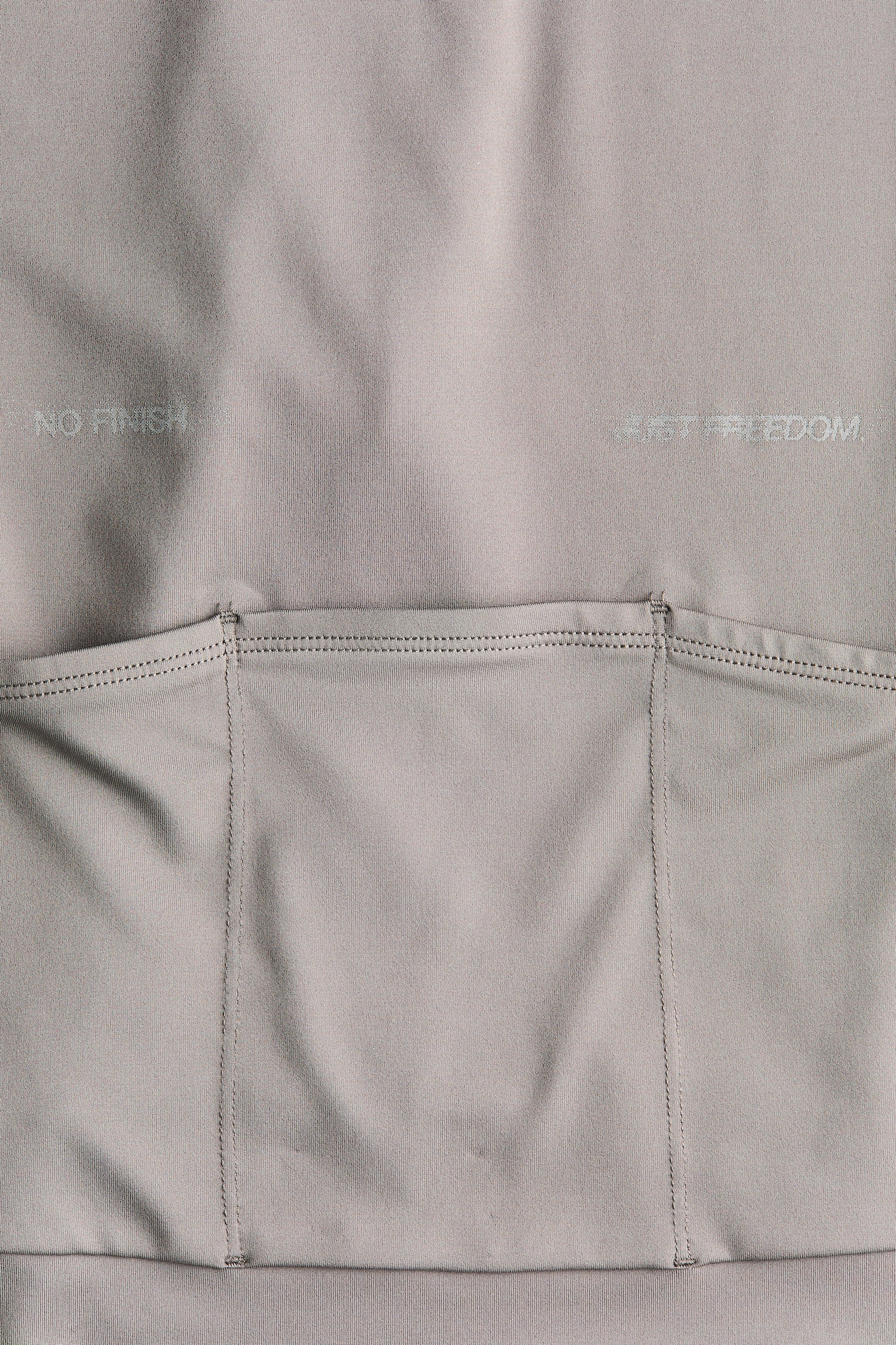 Radler-T-Shirt mit DryMove™ in Muscle Fit-Grau - 3