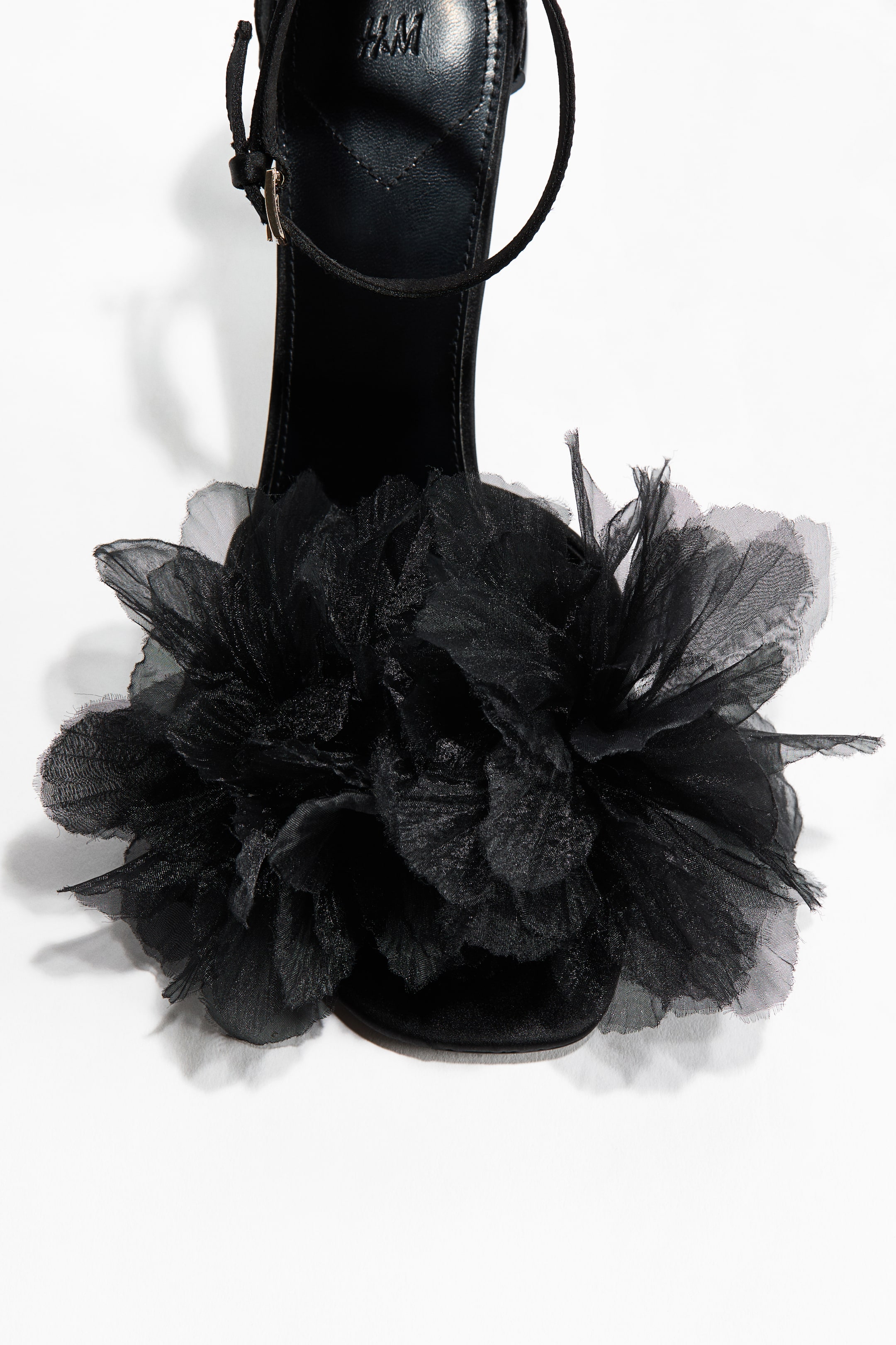 Zobrazit větší obrázek: Flower-detail heeled sandals - Černá - ŽENY | H&M CZ 3