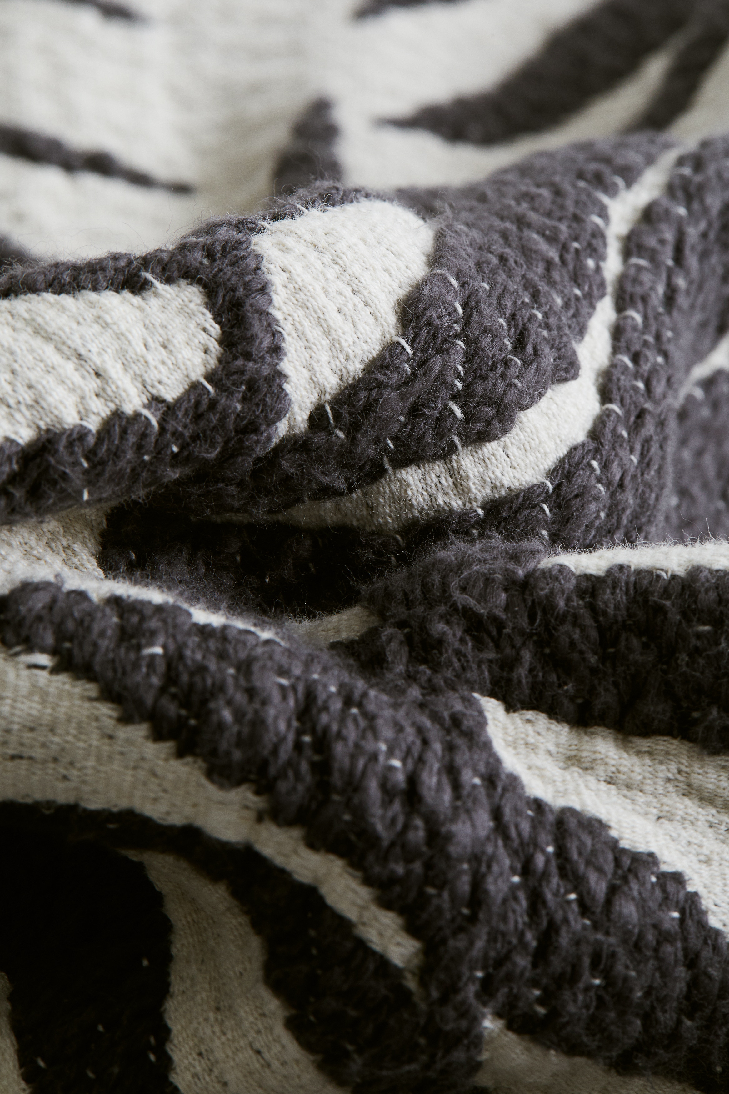 Jacquard-Weave Cushion Cover