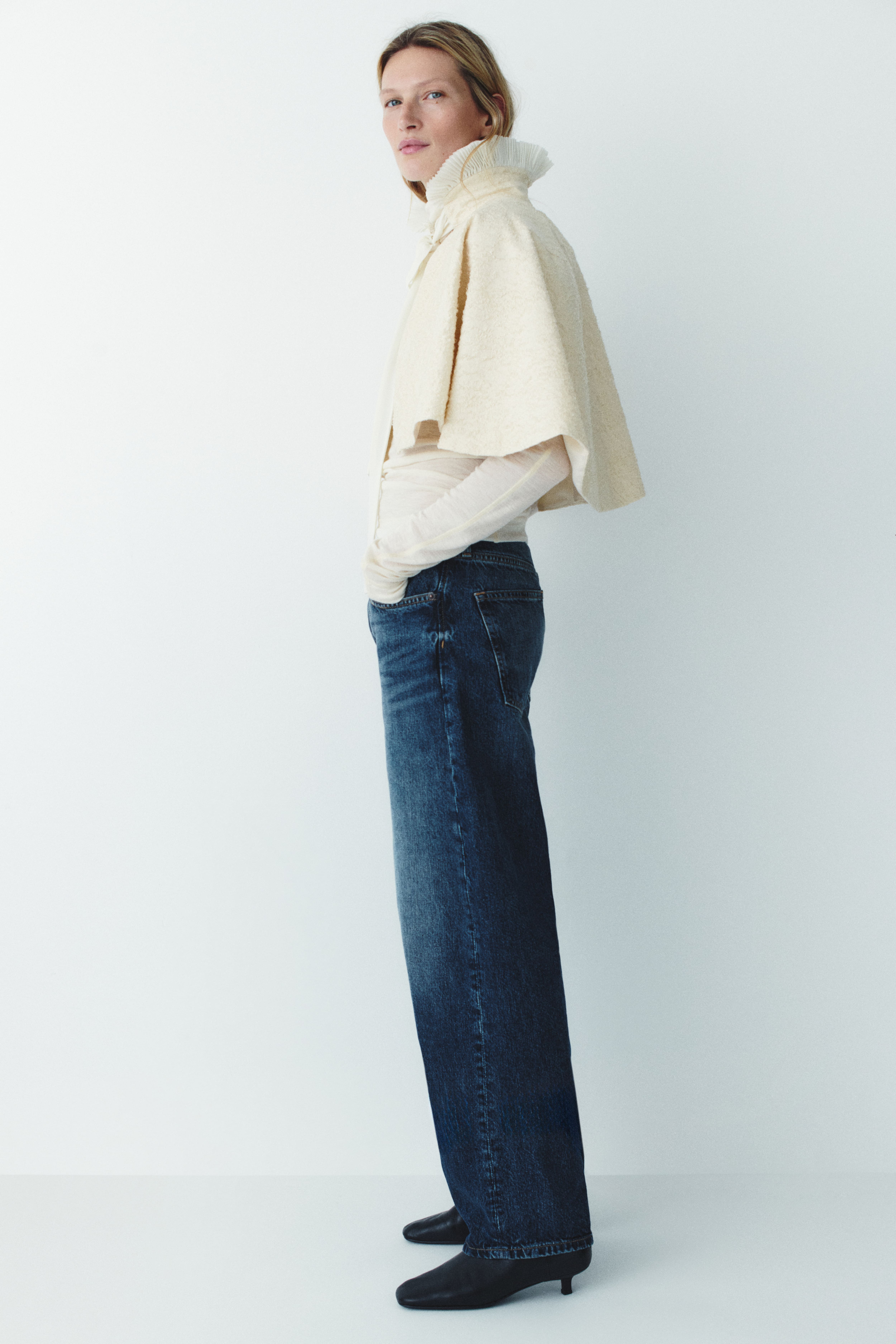 Barrel-Leg Regular-Waist Jeans