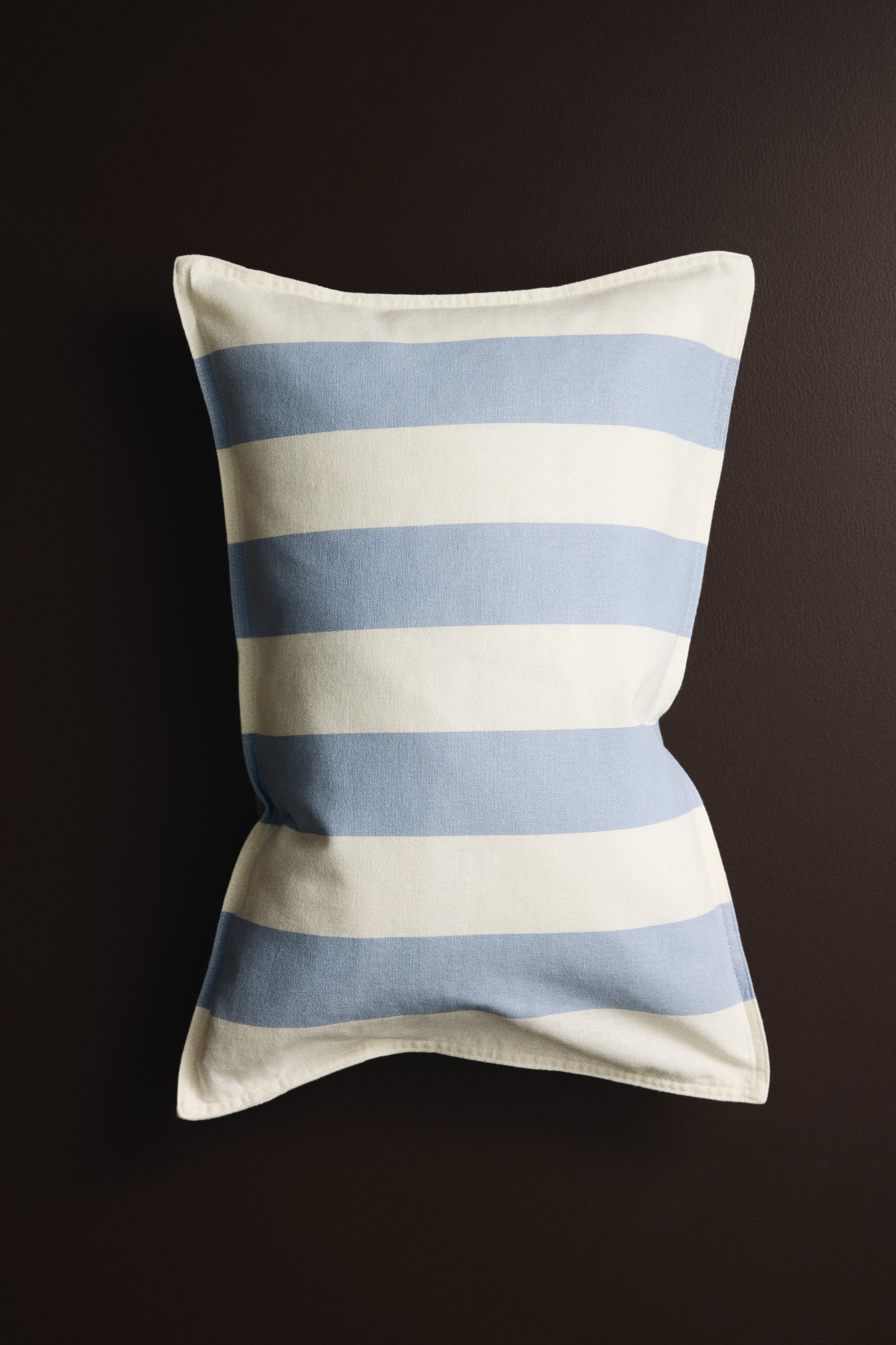 Housse de coussin en lin mélangé - Bleu ancien clair/rayé/Brown/White striped/Beige/rayures blanches/Jaune clair/rayé/Vert olive/rayures blanches/Rose ancien clair/rayé