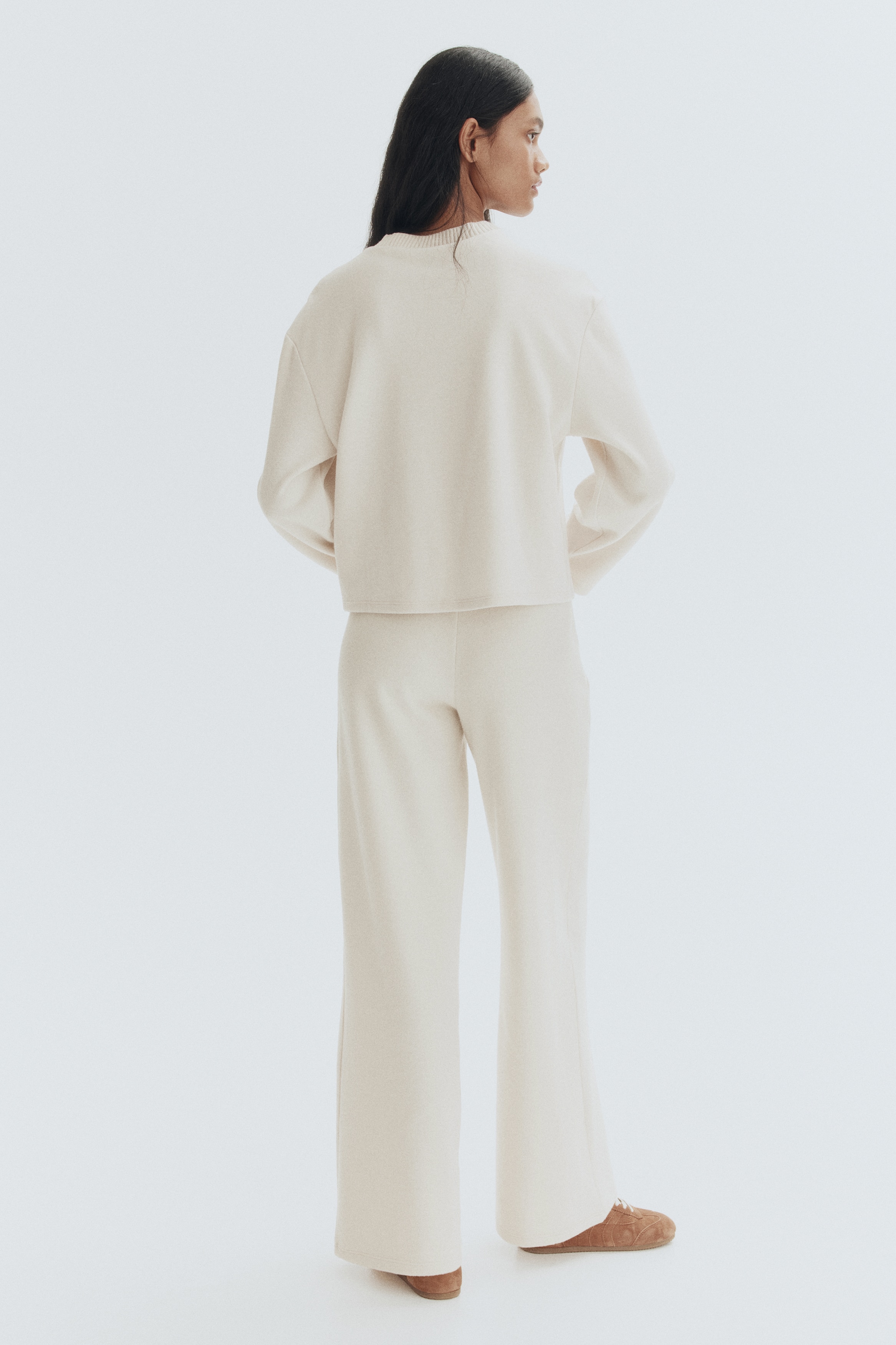 Crease-leg trousers