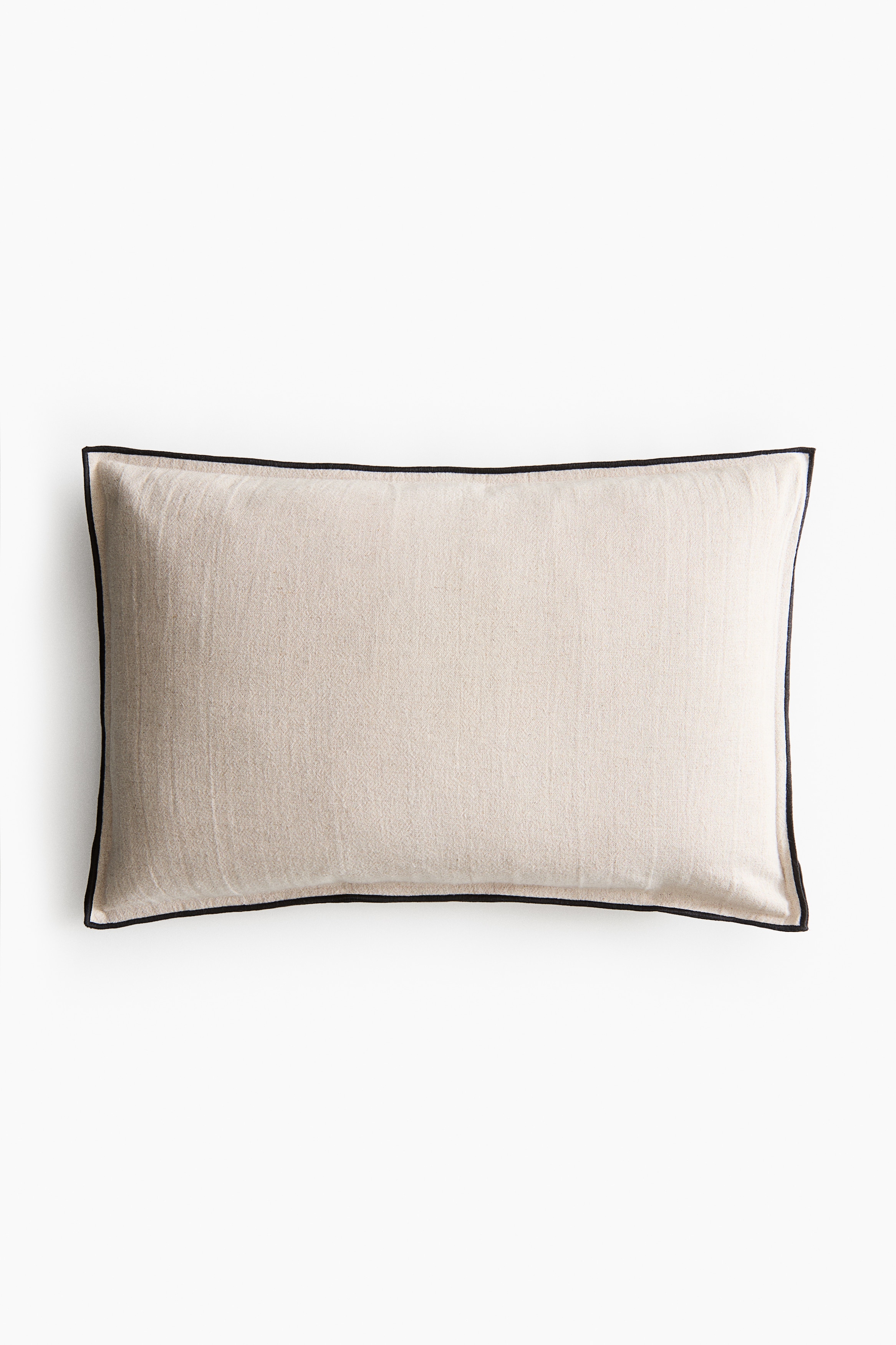 Linen-blend cushion coverModel