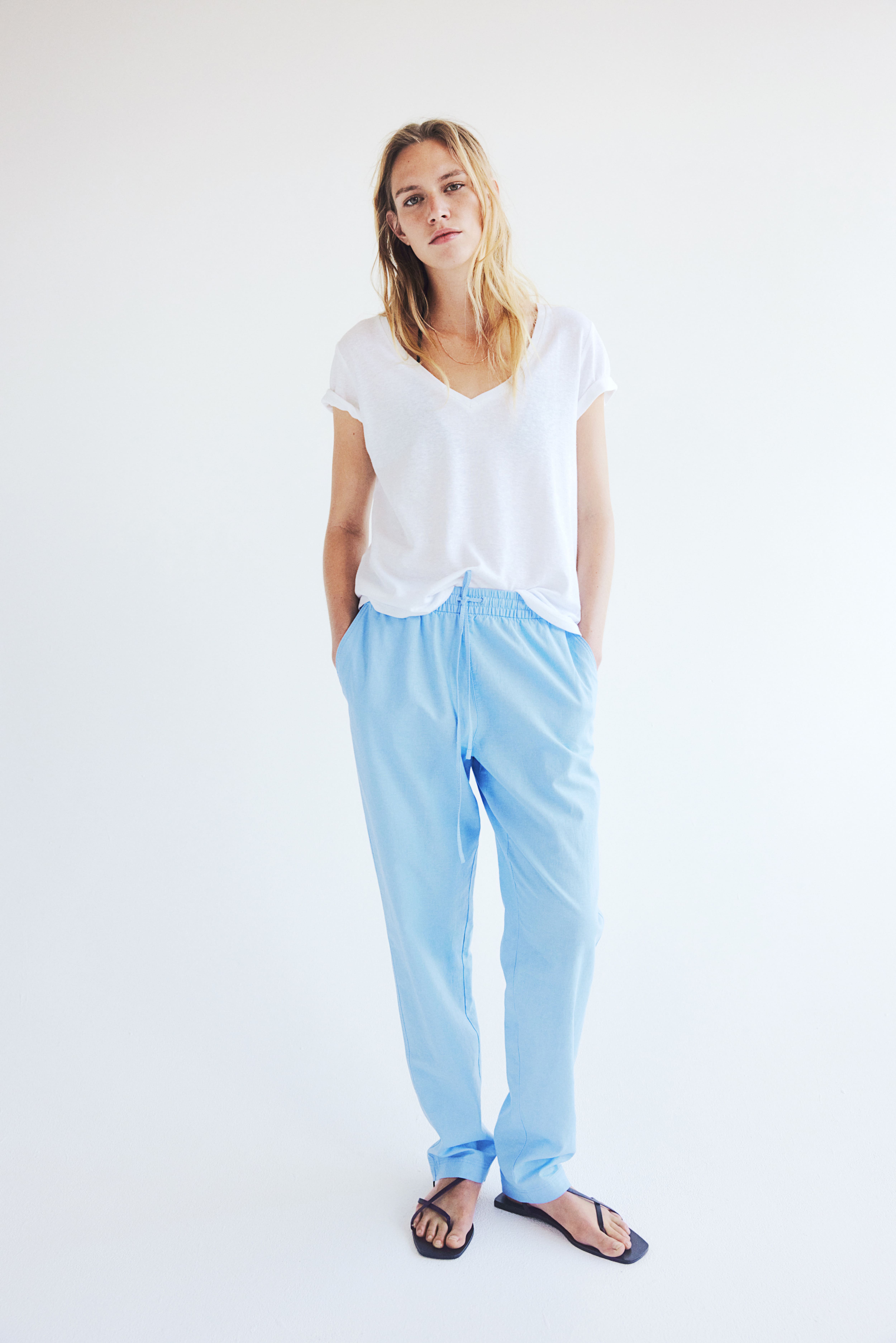 Jogging bleu clair femme sale