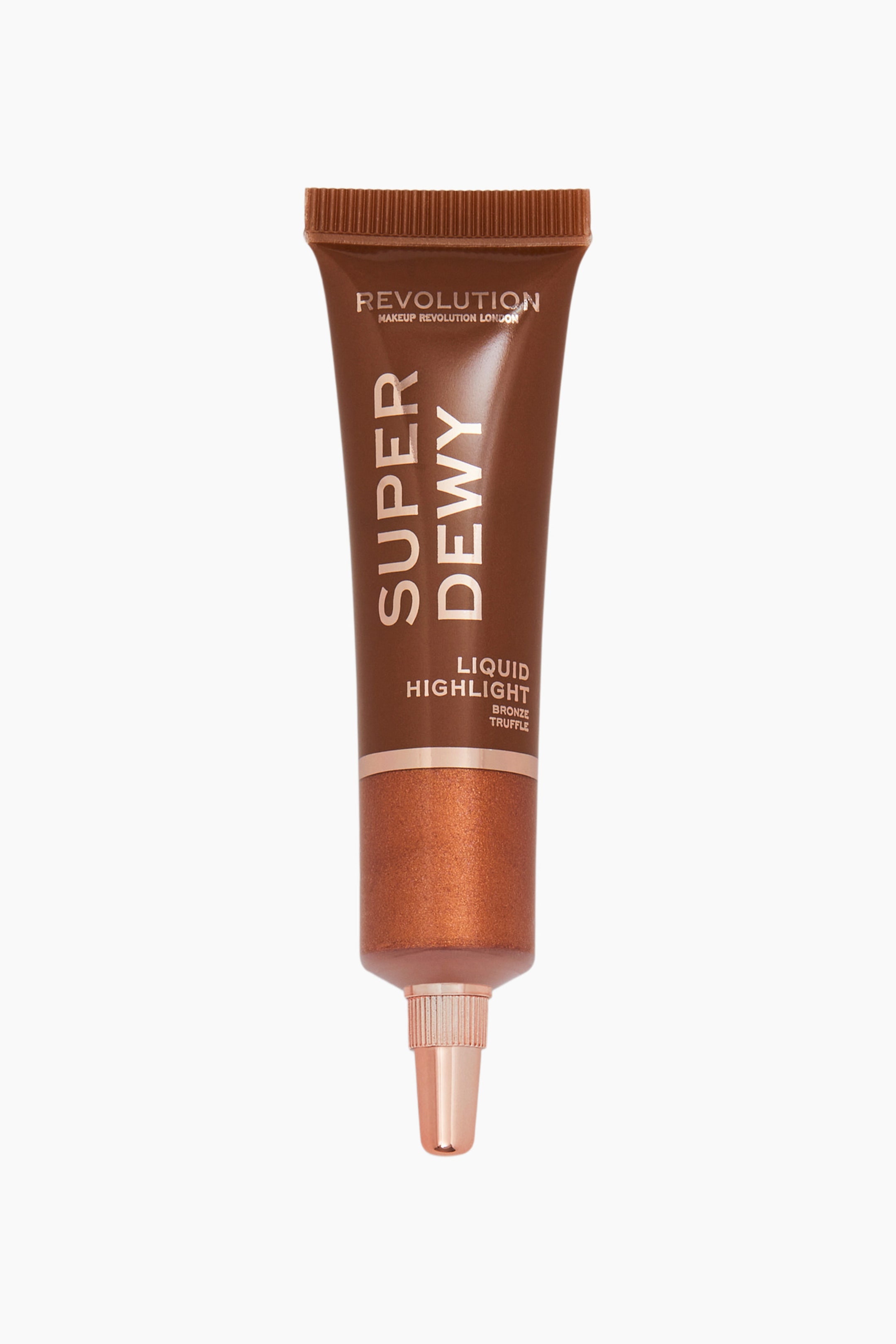 Größeres Bild ansehen: Eine Tube Revolution Superdewy Liquid Highlighter in der Nuance „Bronze Truffle“ steht aufrecht und präsentiert ein braunes Squeeze-Tuben-Design mit metallischer roségoldener Beschriftung. Der untere Bereich der Tube verfügt über ein transparentes Sichtfenster, das eine schimmernde bronzefarbene Flüssigkeit im Inneren zeigt, und endet mit einem spitz zulaufenden roségoldenen Applikatoraufsatz, der nach unten zeigt.