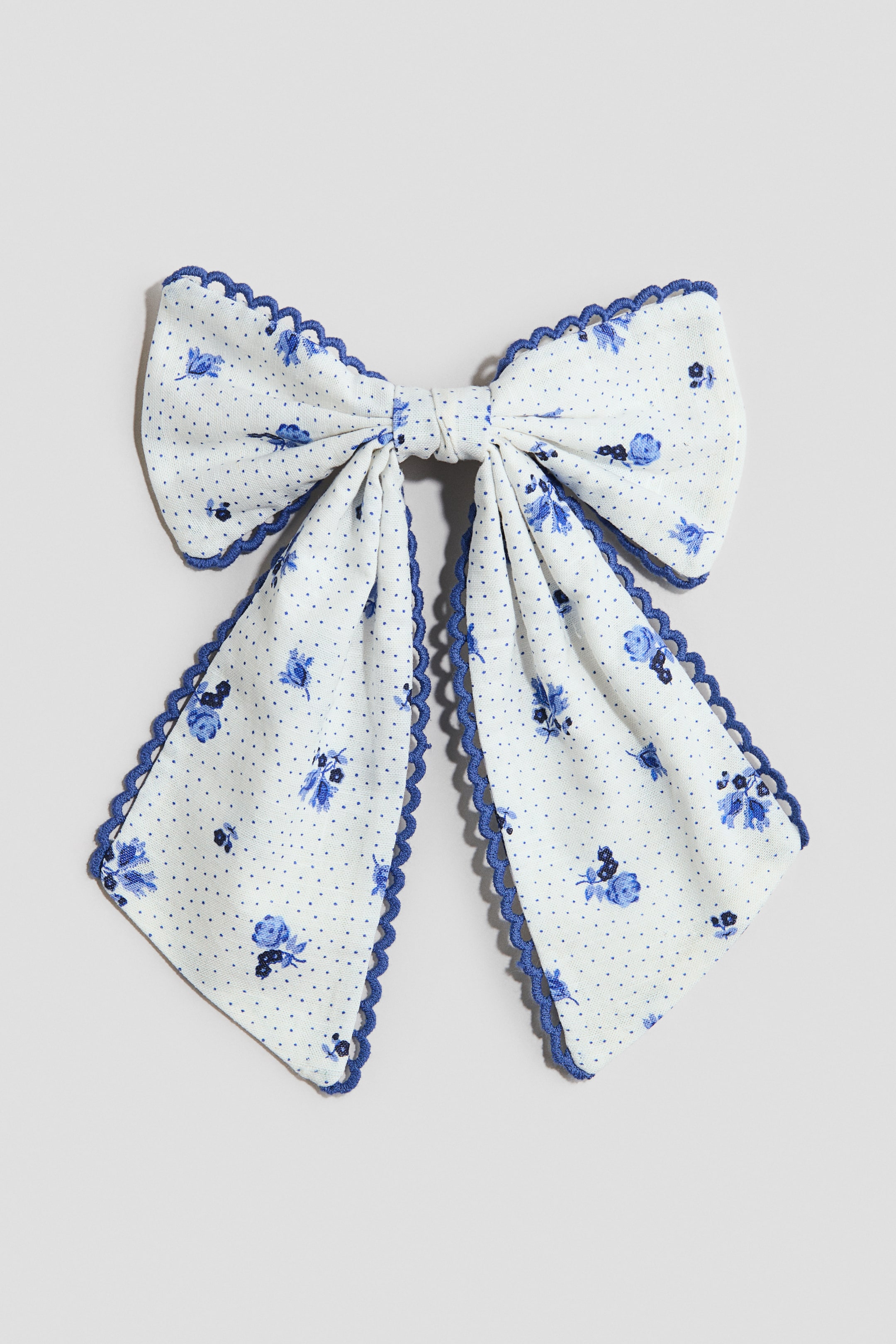 Barrette avec boucles à motif