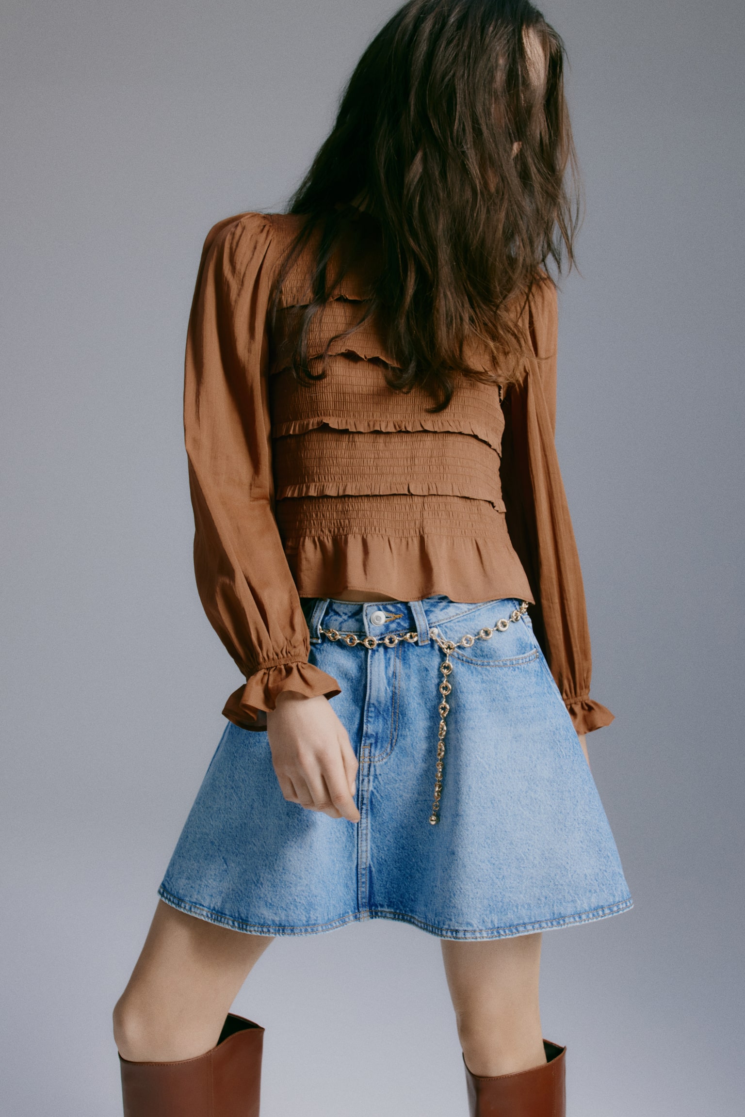 Топ із буфами на ліфі - Коричневий/Світло-бежевий - 4