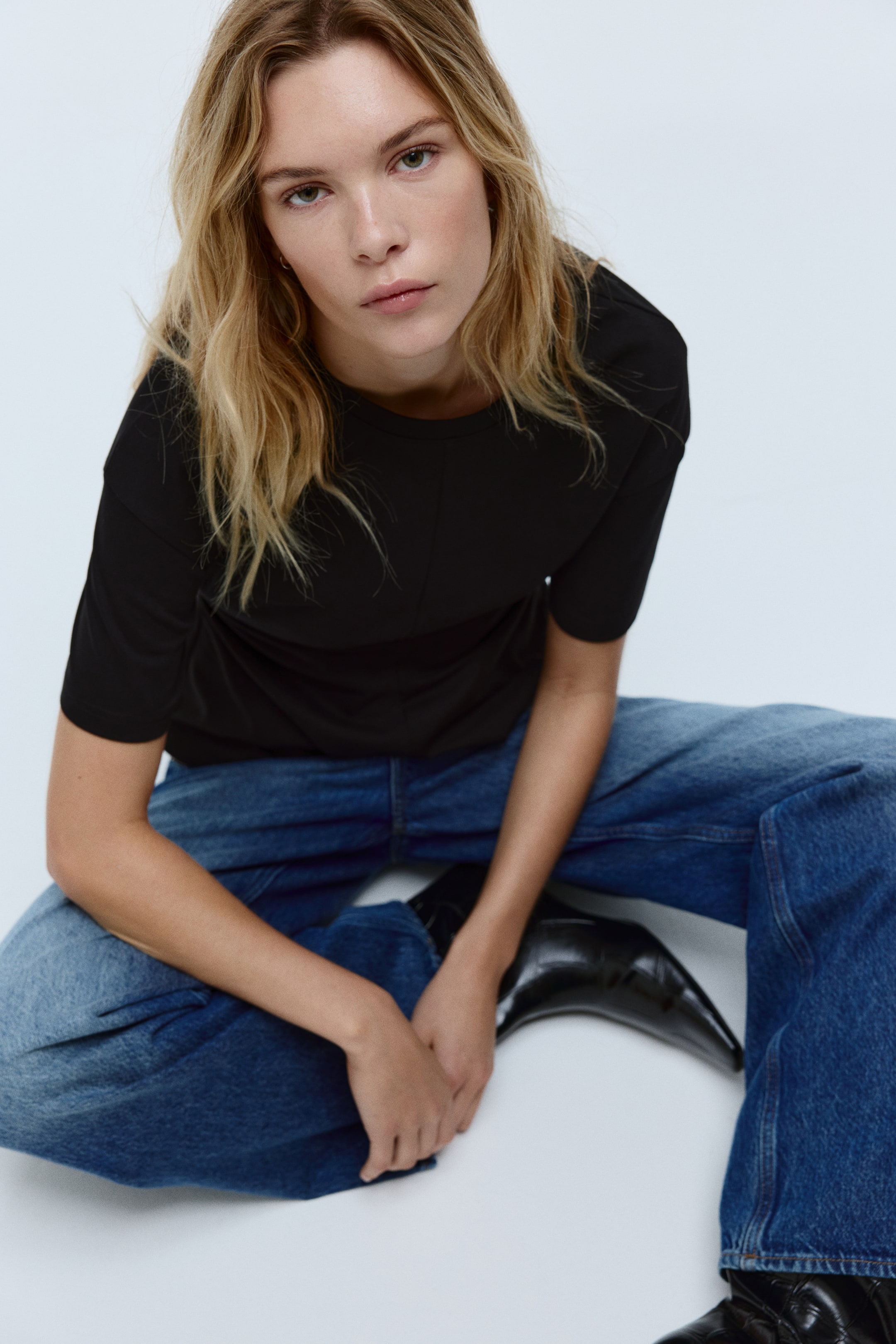 이미지 확대 보기: 웨이스트라인 티셔츠 - 블랙 - 여성 | H&M KR 2