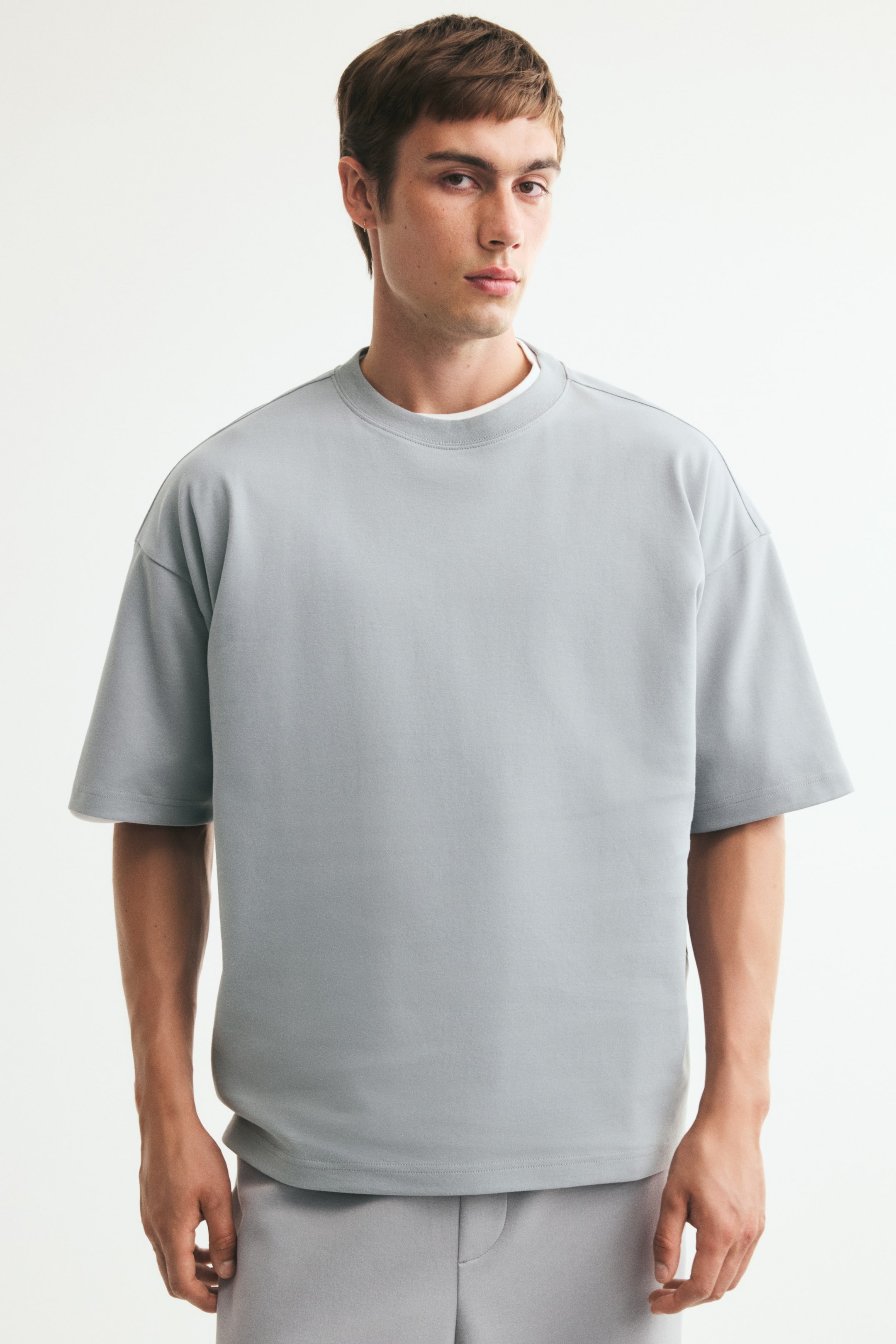 View larger image: Oversized Fit Interlock T-shirt - Grey - Men | H&M 1