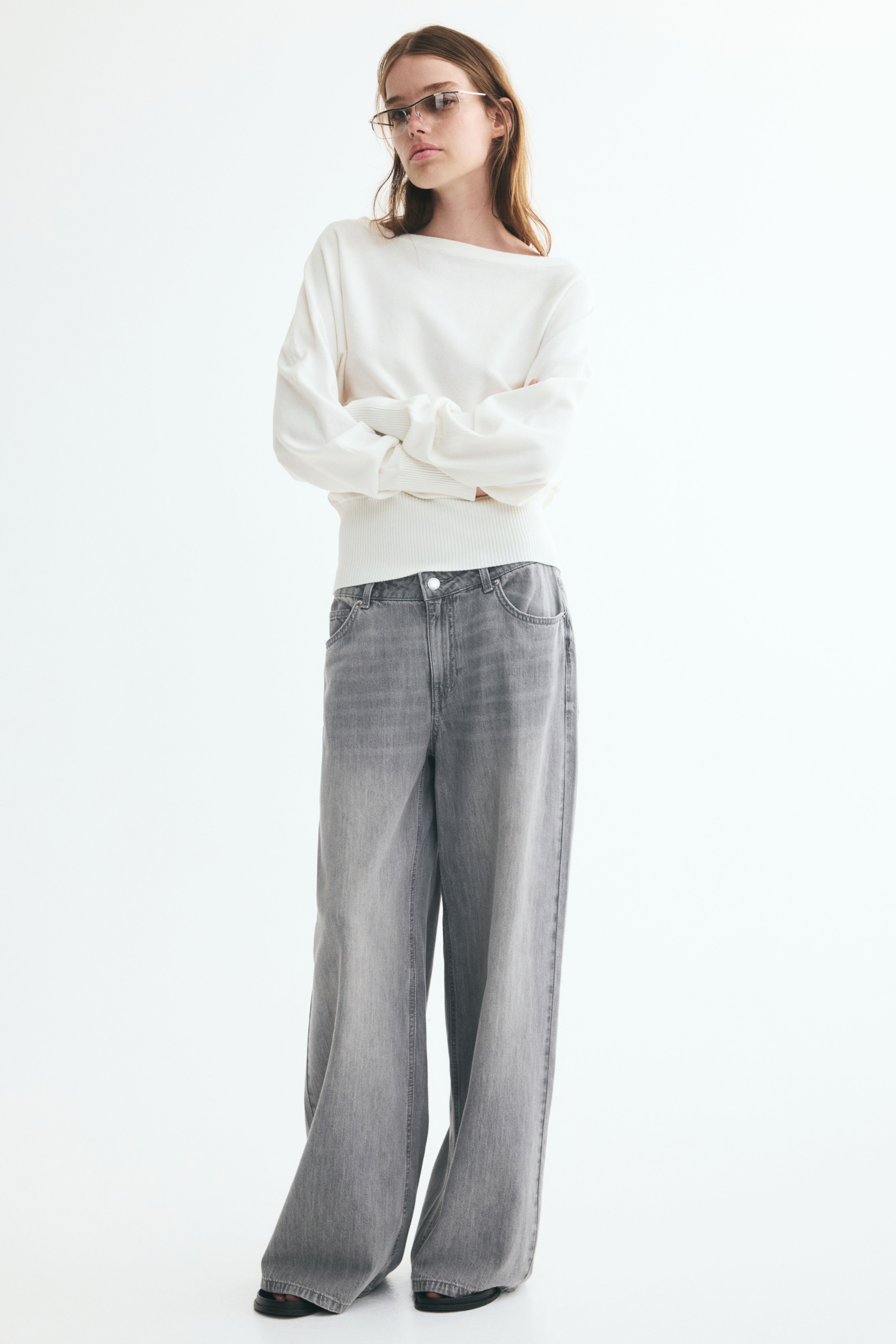 Batwing-Sleeved Fine-Knit Sweater