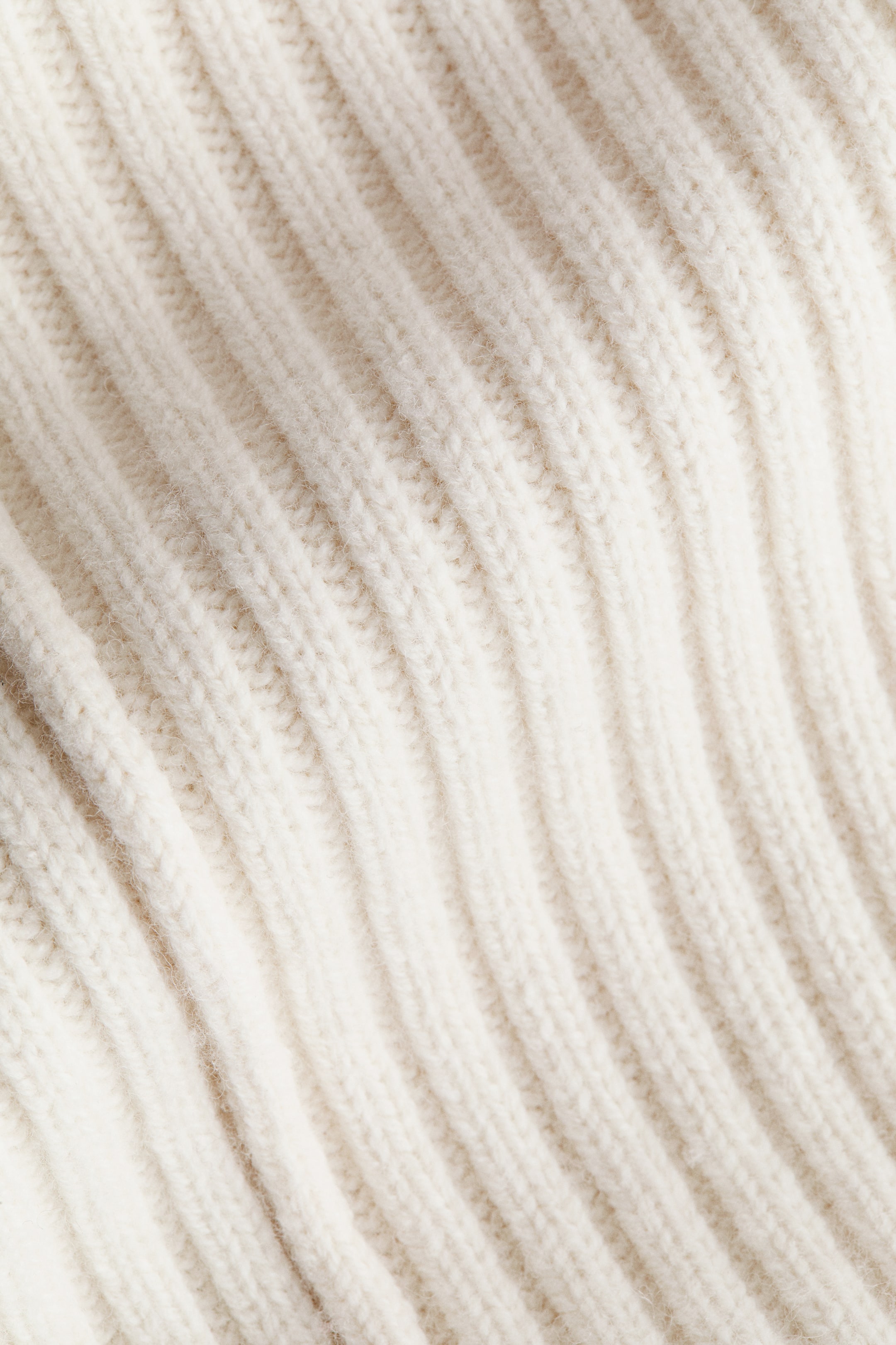 拡大画像を表示: ウールリブニットプルオーバーベスト - ホワイト - レディース | H&M JP 6