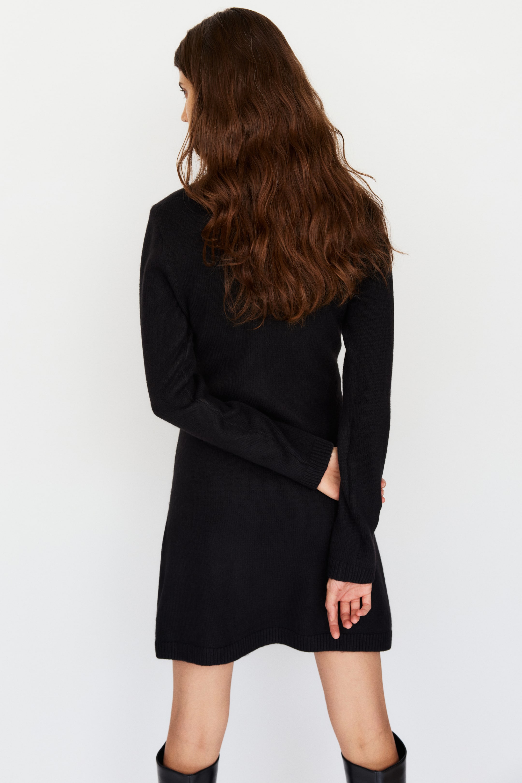 Agrandir l'image: MAMA Robe en maille avec jupe évasée - Noir - FEMME | H&M FR 3