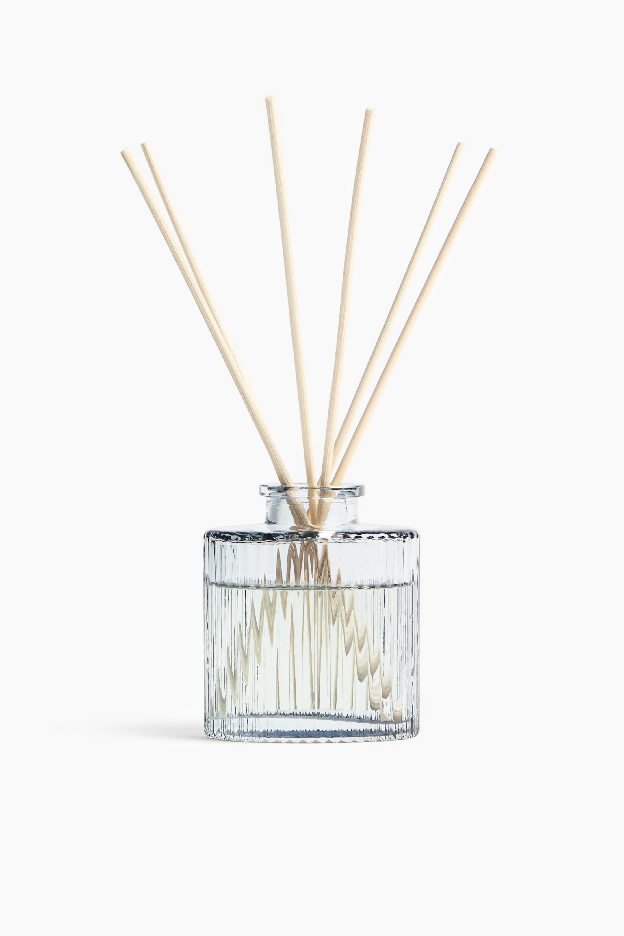 View larger image: Reed diffuser - Cashmere Cloud - Home All | H&M 1