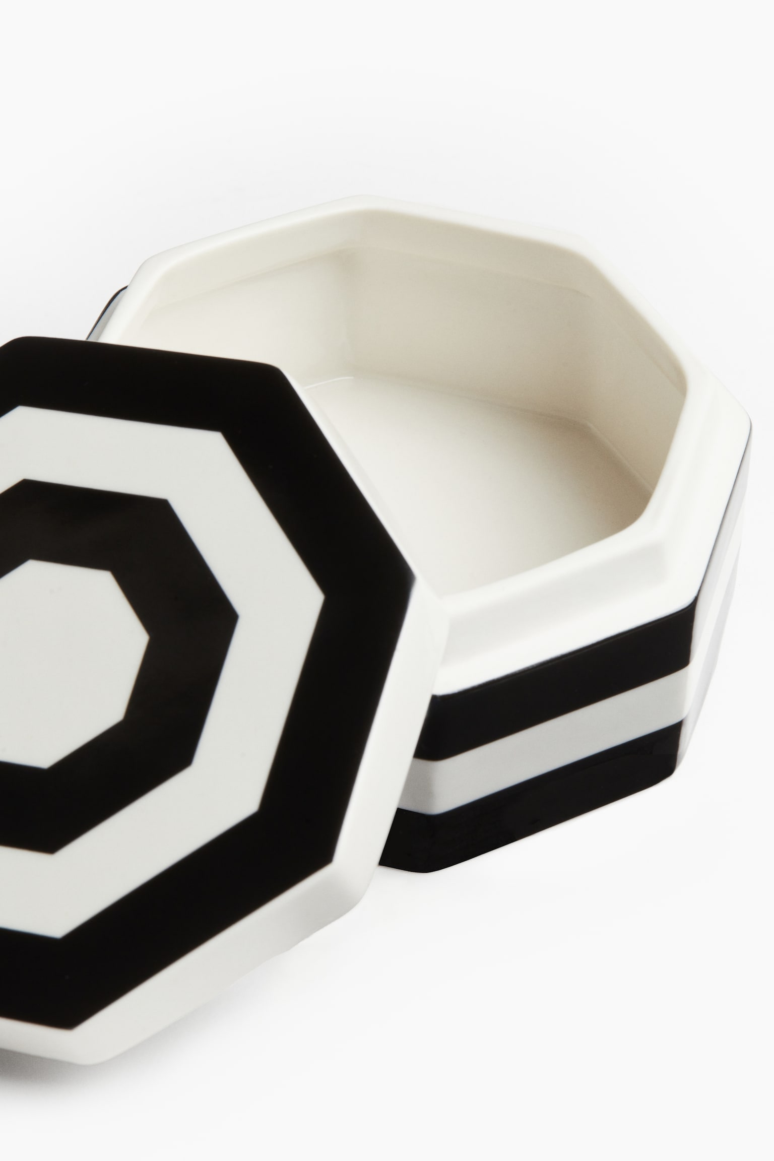 Small porcelain storage box - Black/Striped - 2