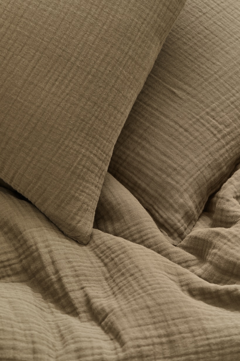 Muslin King/Queen Duvet Cover Set Light khaki green Home All H&M US