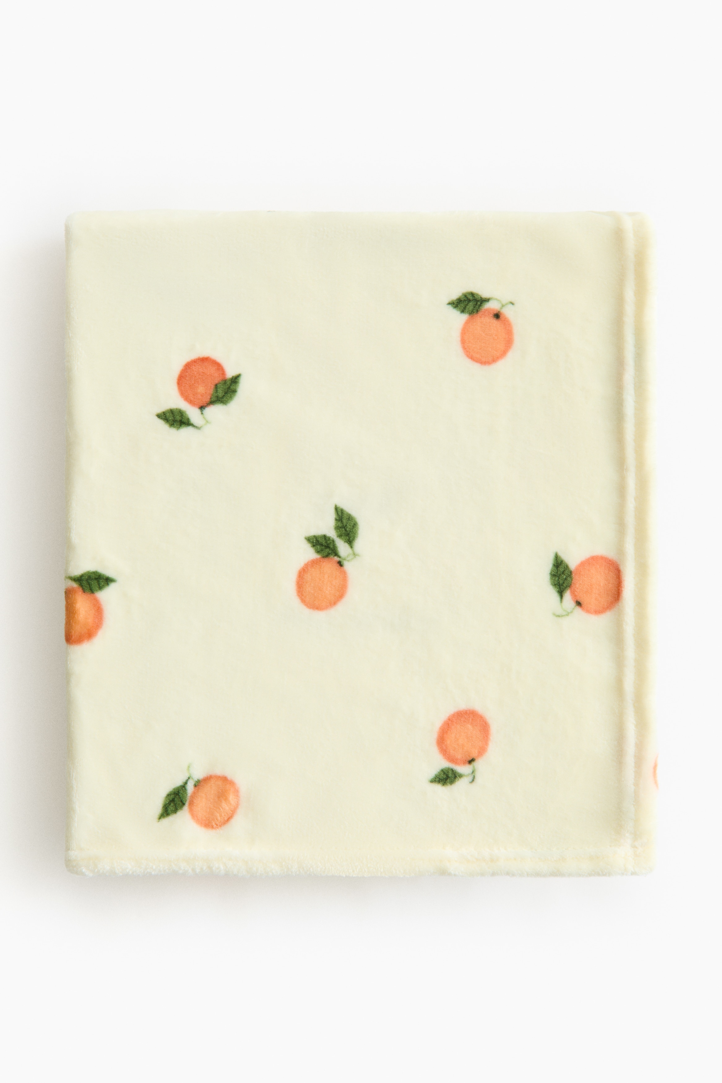 Mønstret pledd i fleece - Lys gul/Appelsiner/Lys beige/Dinosaurer/Lys grønn/Kjøretøy/Lys beige/Enhjørninger/Hvit/Hjerter/Hvit/Regnbue