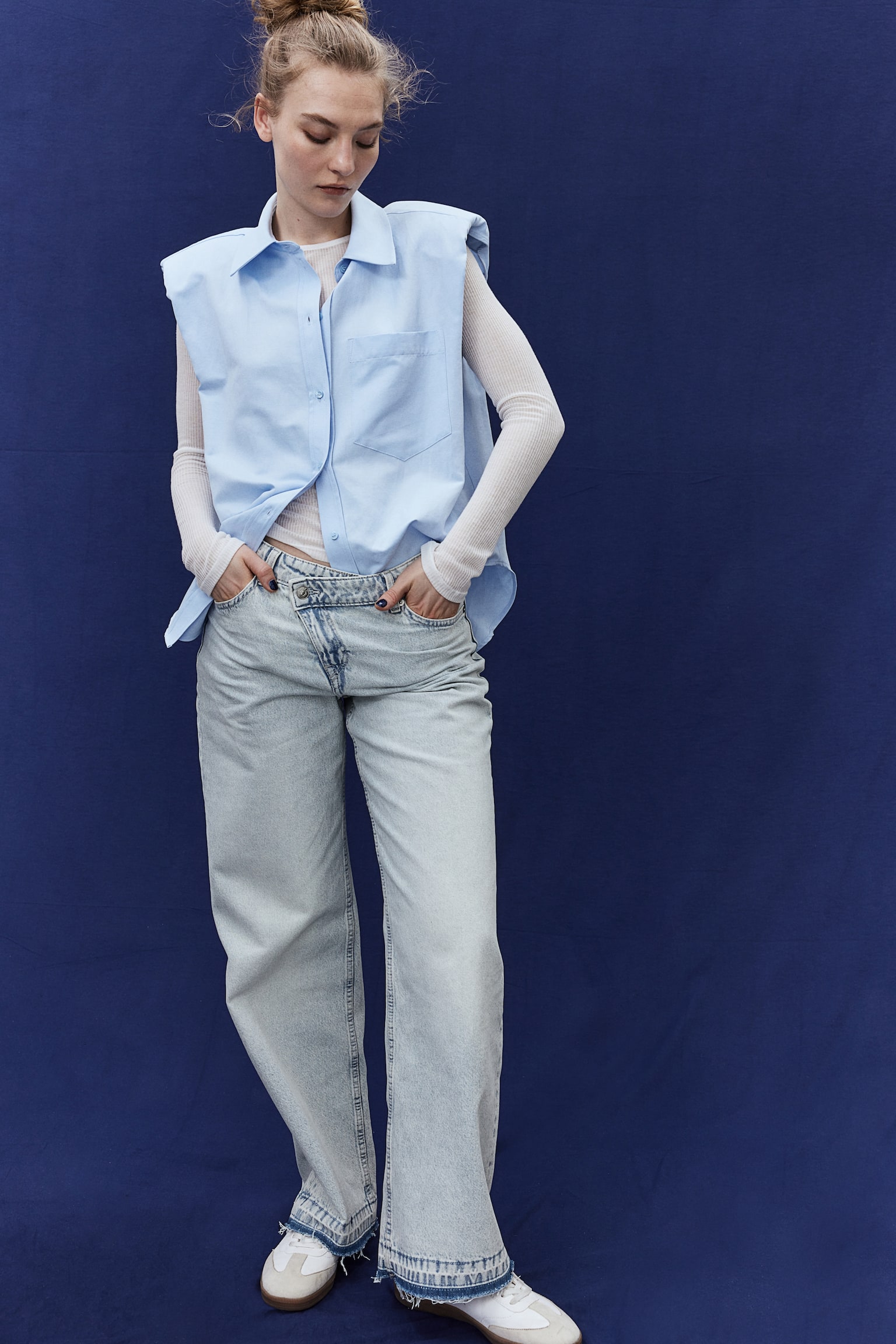 Straight Regular Jeans - Pale denim blue - 1