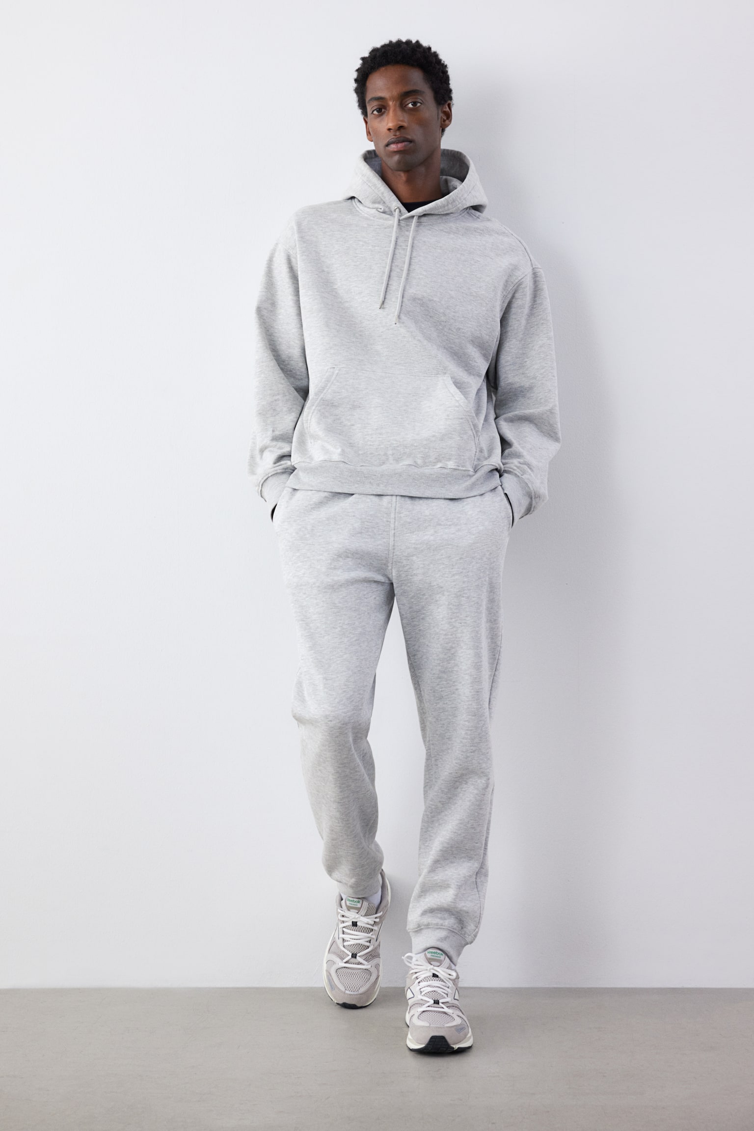 Regular Fit Sweatpants - Light grey marl/Black/Dark blue/Black/Light grey marl/Dark greige/Cream/Beige - 1