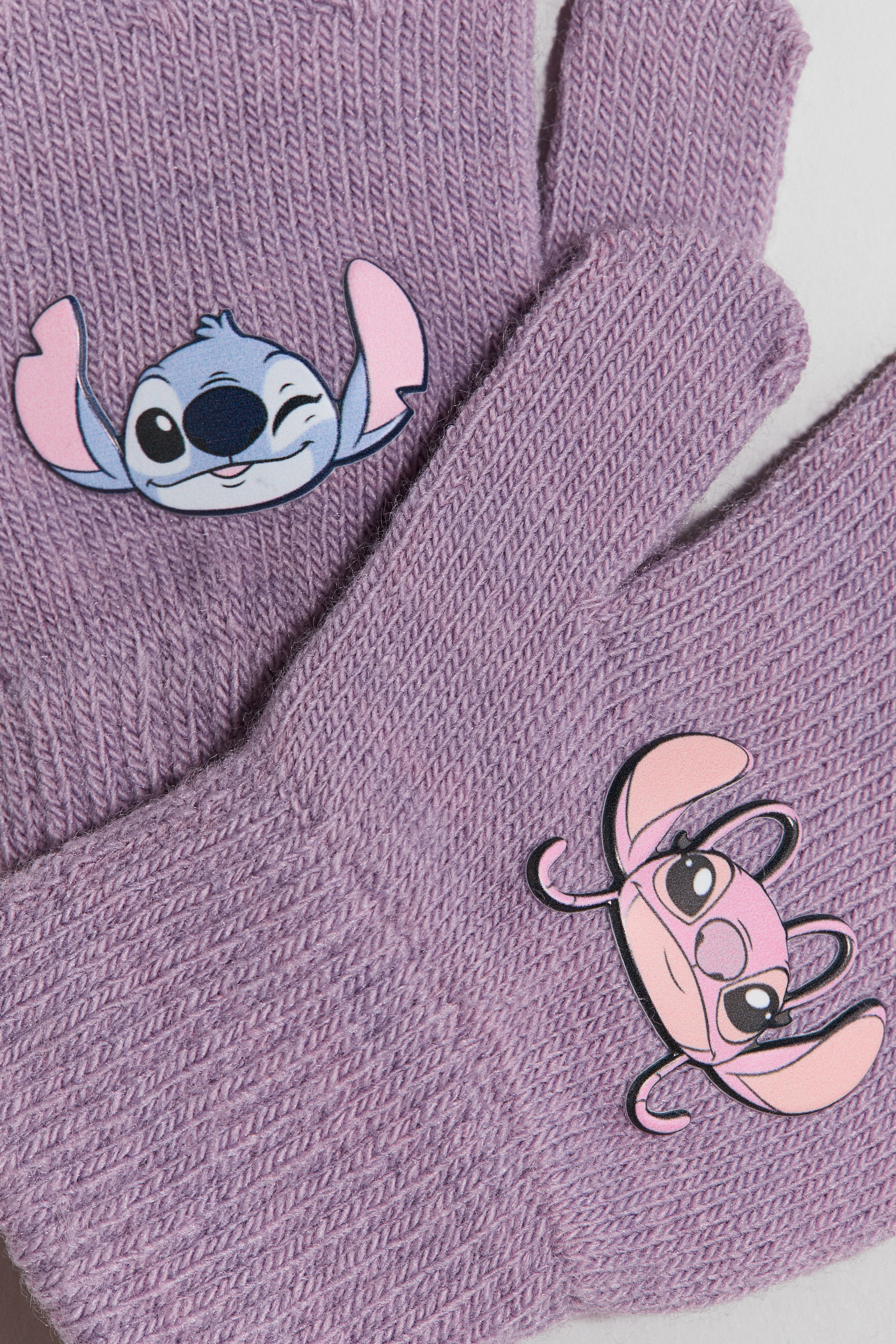 Appliquéd Gloves
