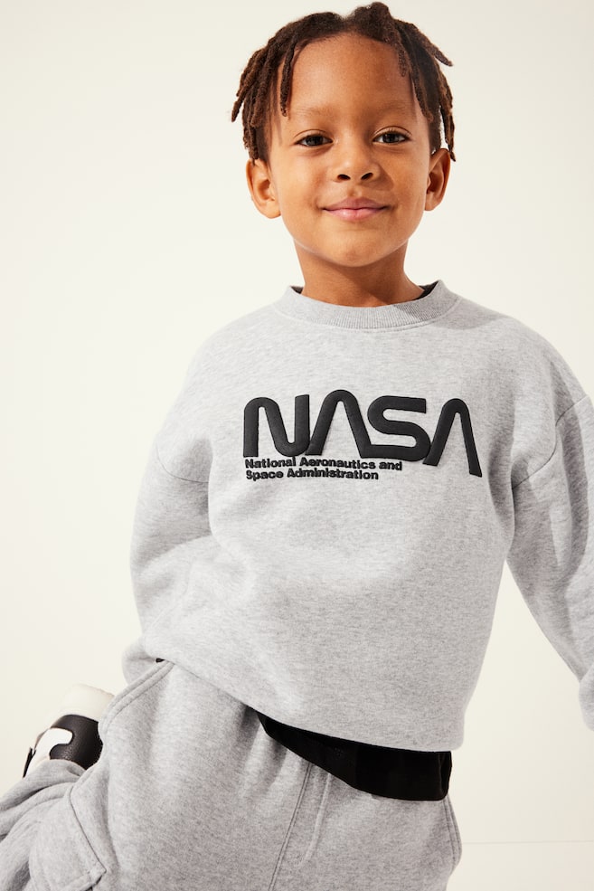 2-teiliges Sweatshirt-Set - Hellgraumeliert/NASA/Dunkelblau/New York/Naturweiss/Gemustert - 1