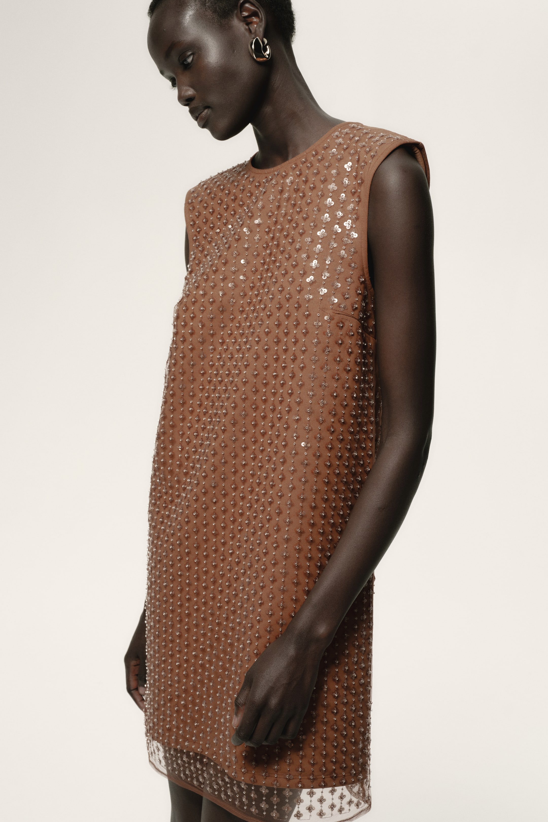 Visualizza immagine più grande: Abito in mesh con paillettes - Marrone - DONNA | H&M IT 4