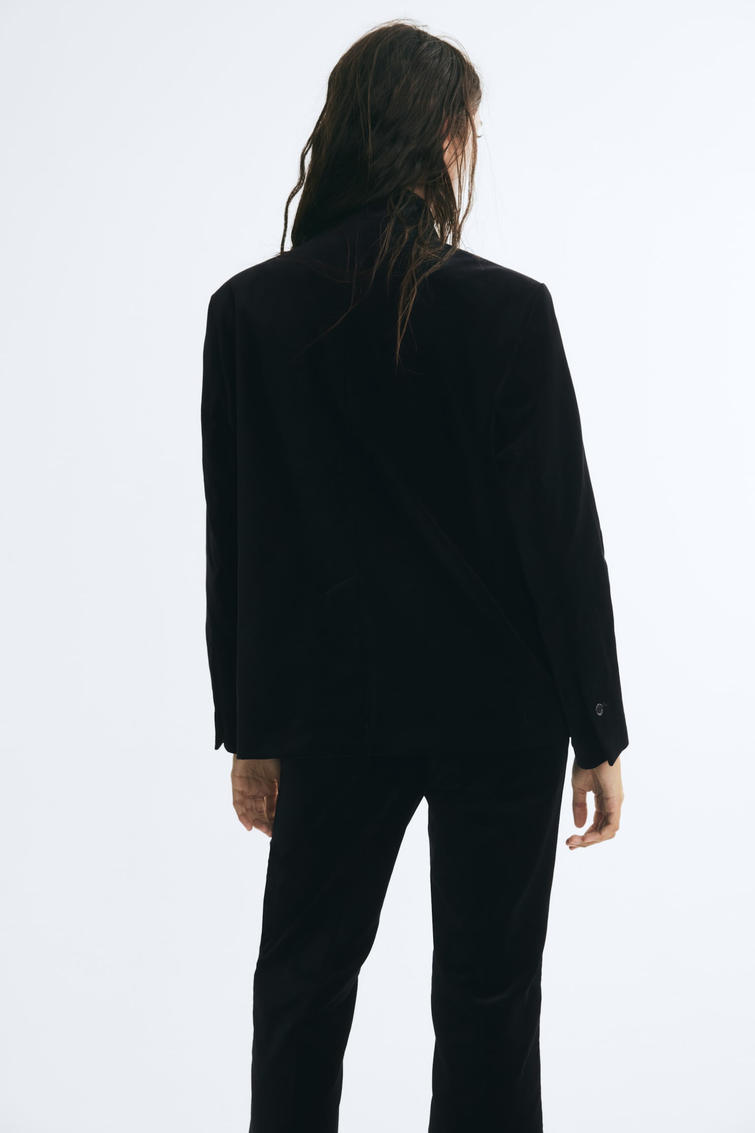 Женская куртка H&M Oversized Velvet, цвет: Чёрный — фото 6