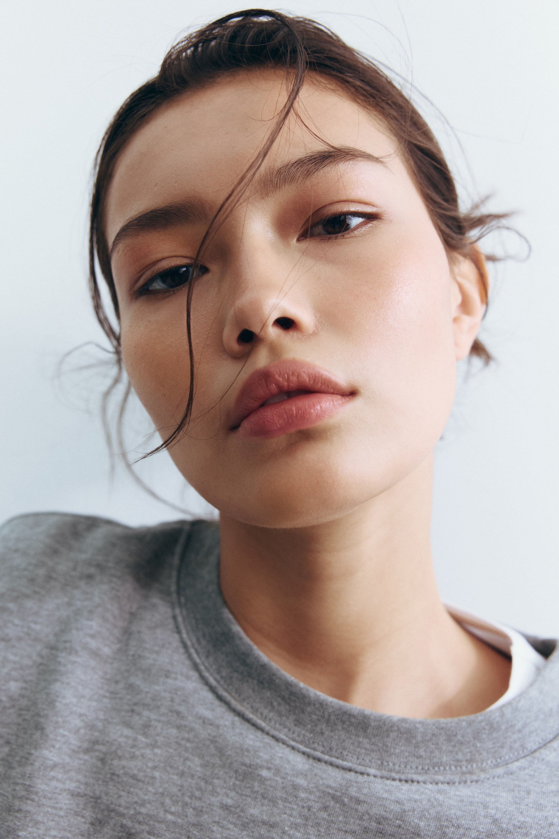 拡大画像を表示: オーバーサイズスウェットシャツ - グレーメランジ - レディース | H&M JP 2