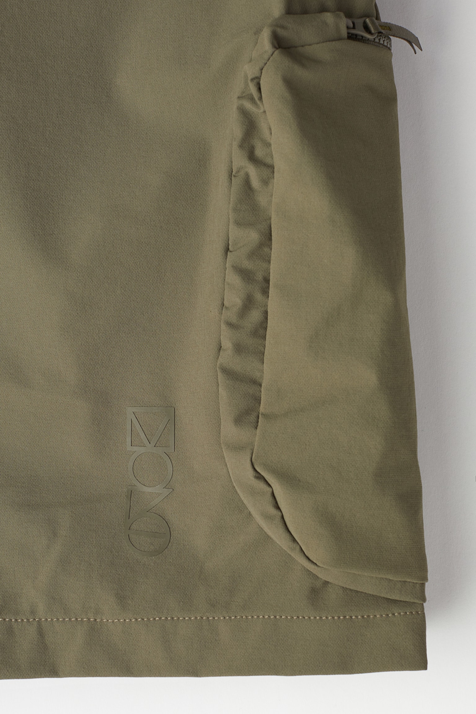 Mid Length Outdoor Shorts - Khaki green/Black - 4