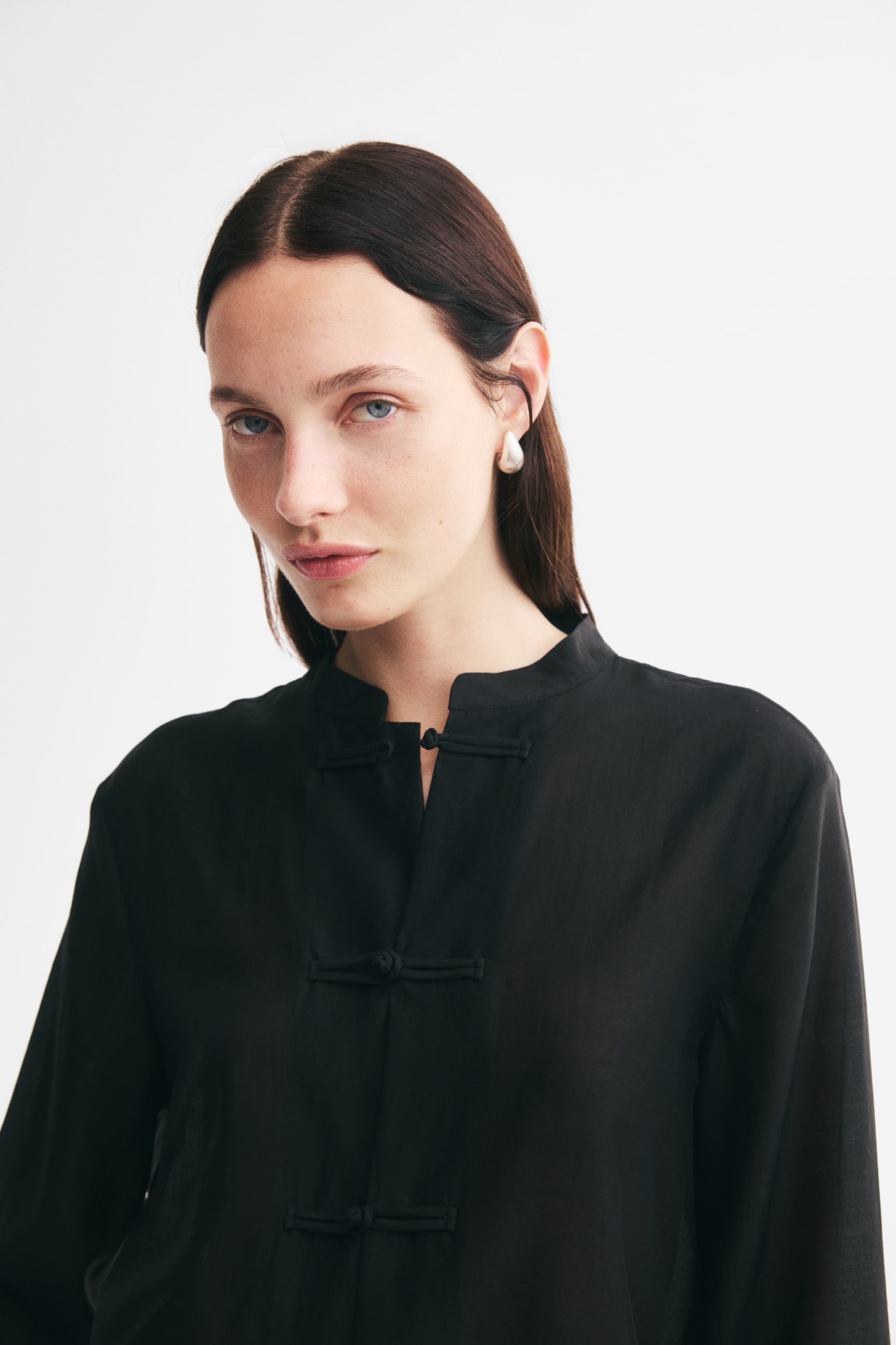 Женская рубашка H&M Knot-Button, цвет: Чёрный — фото 3