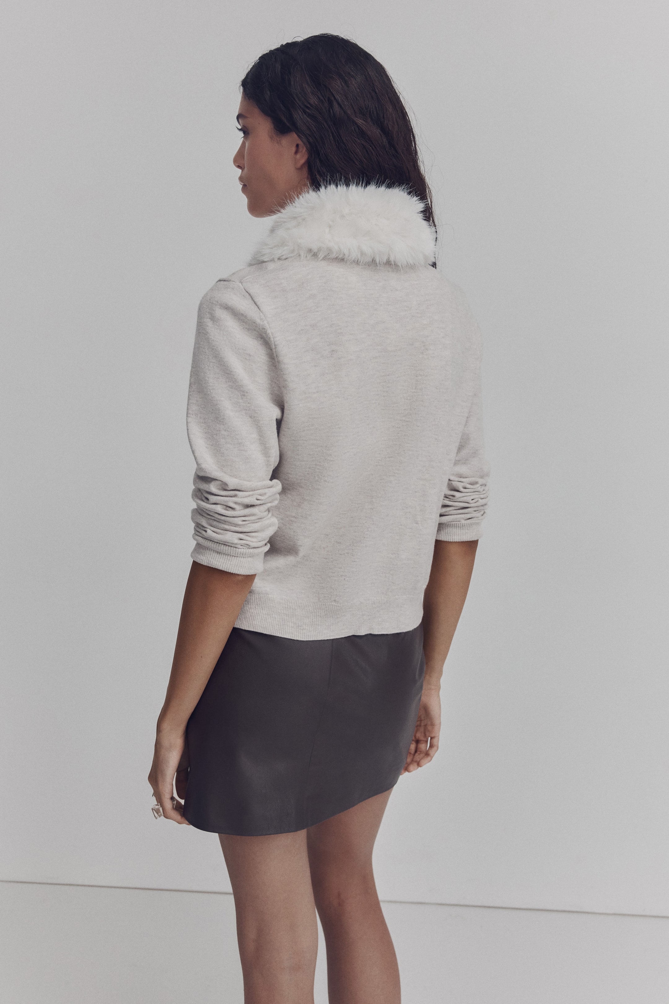 Büyük resmi görüntüle: Yakalı Hırka - Açık bej kırçıllı - KADIN | H&M TR 3