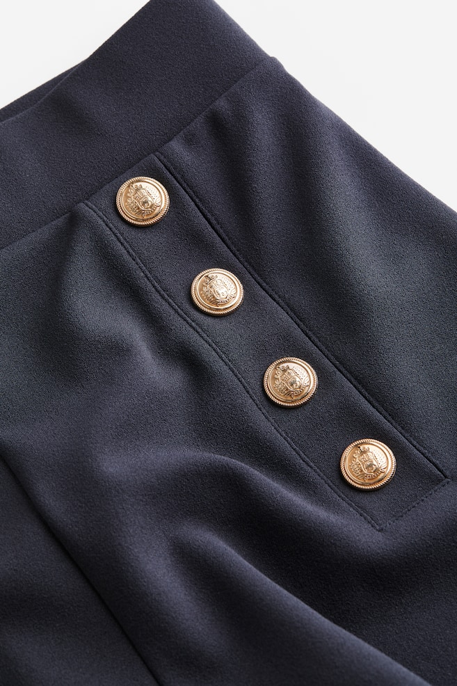 Button-front shorts - Dark blue/Black/Beige/Red - 4