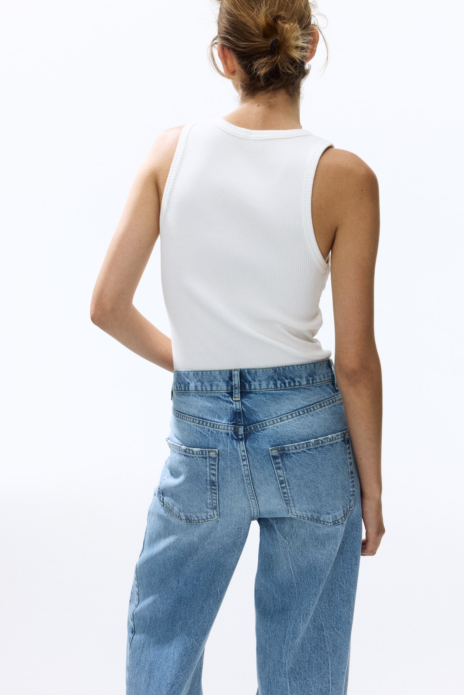 Женские джинсы H&M High-Waist Barrel-Leg Ankle, цвет: Джинсовый синий — фото 4