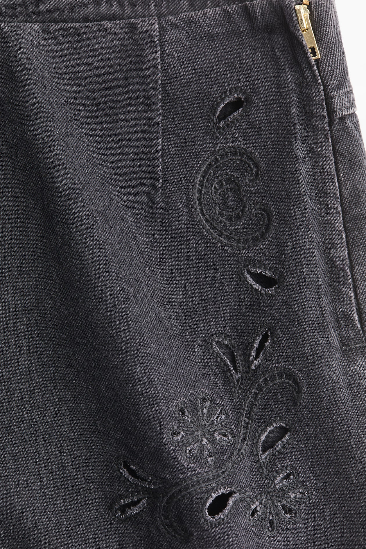 Eyelet-Embroidered Denim Shorts - image 4