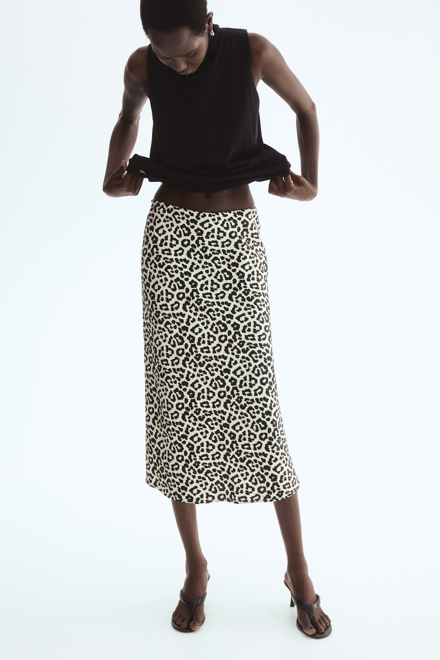 Midi skirt - Cream/Leopard print/Light pink/Light beige/Light blue/Black/Dark beige/Leopard print/Black/White floral/Brown/Snakeskin pattern/Dark mauve/Light beige - 3