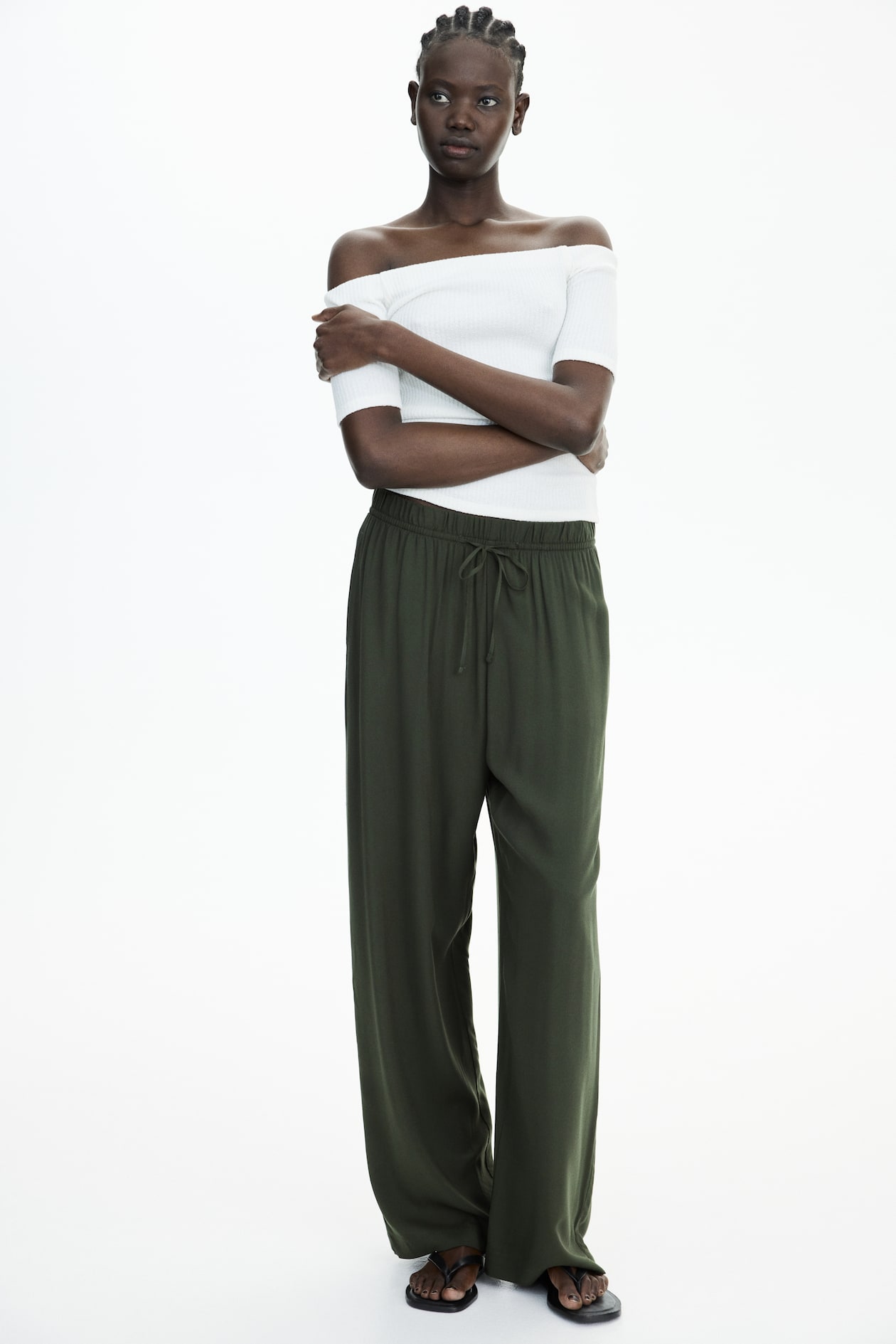 Wide-cut Pull-on Pants