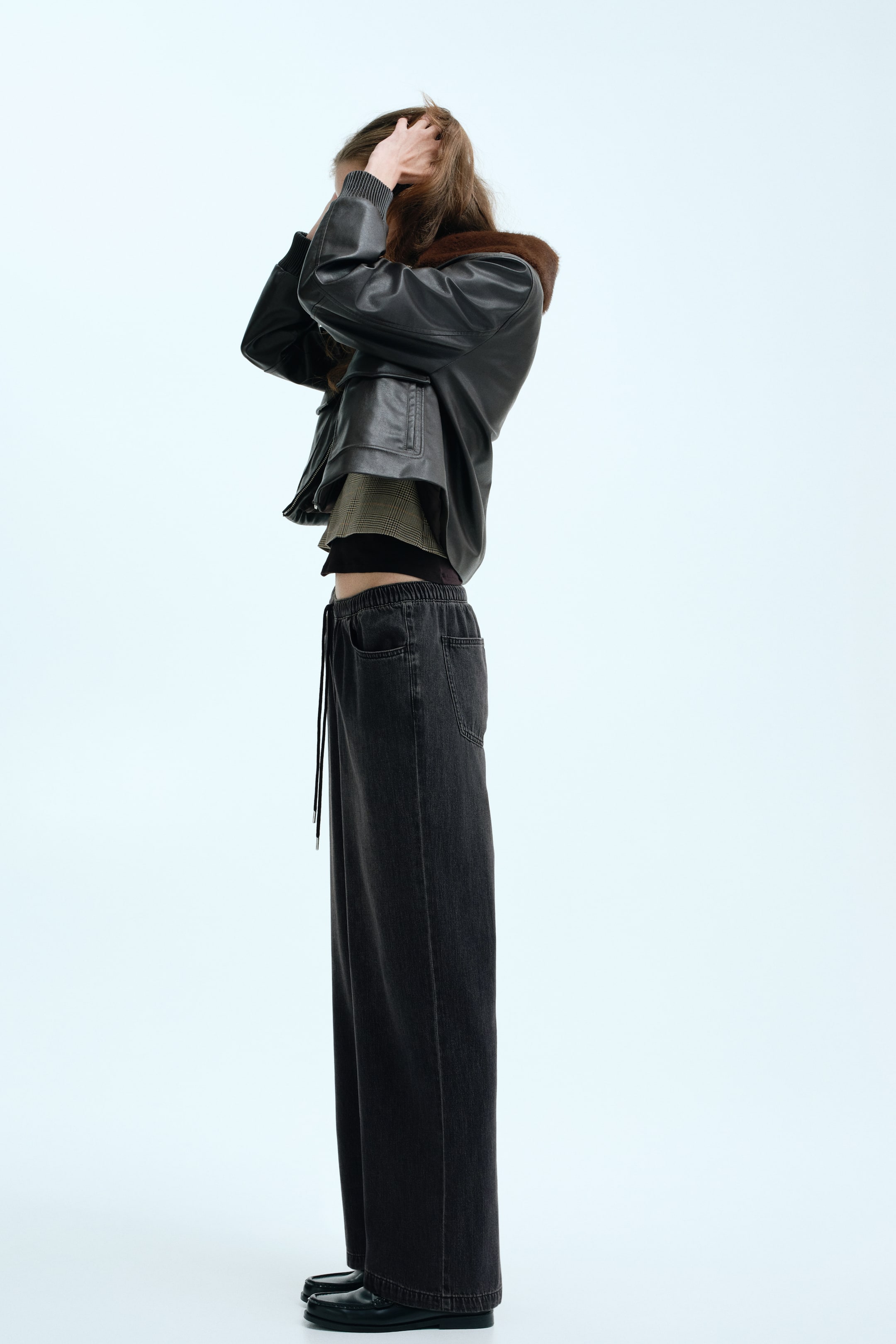 Grösseres Bild ansehen: Denimhose mit Kordelzug - Ausgewaschenes Schwarz - DAMEN | H&M CH 4