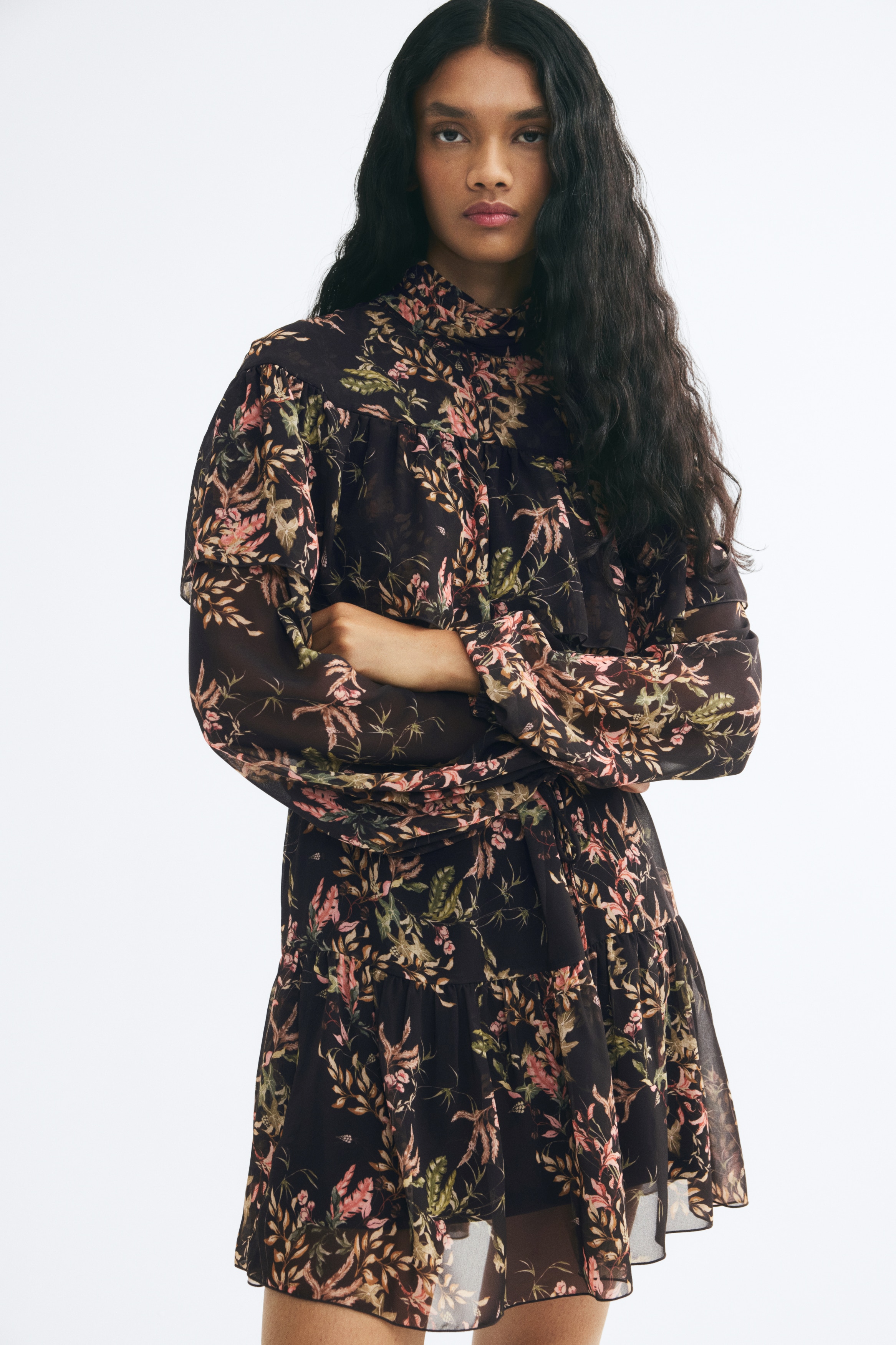 h&m black dress with flowers Women's dresses | Little black Size:14 Husky Features a lined NO EMB Gomelly Low Heel Dress