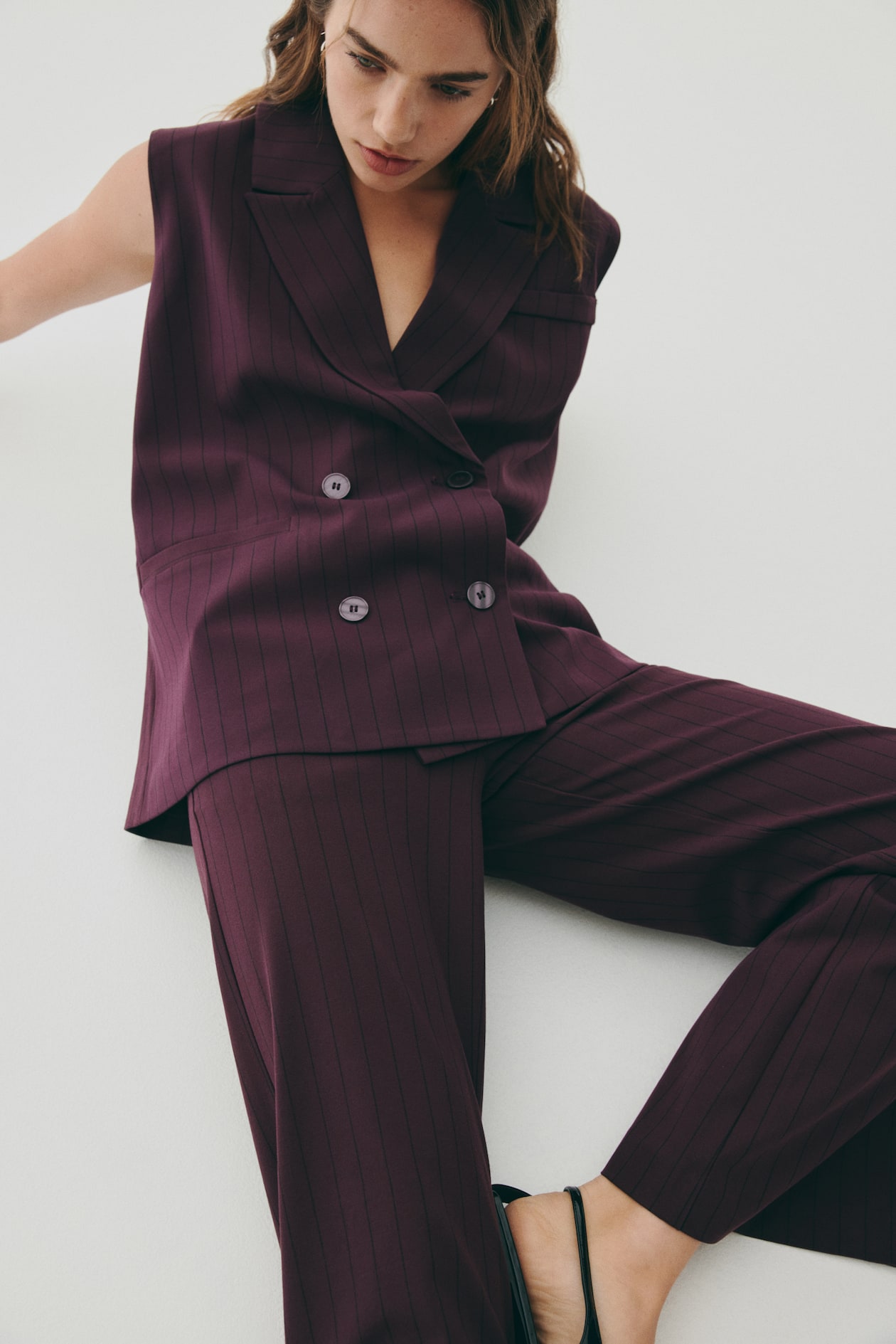 Linen-blend waistcoat - Burgundy/Pinstriped - Ladies | H&M GB