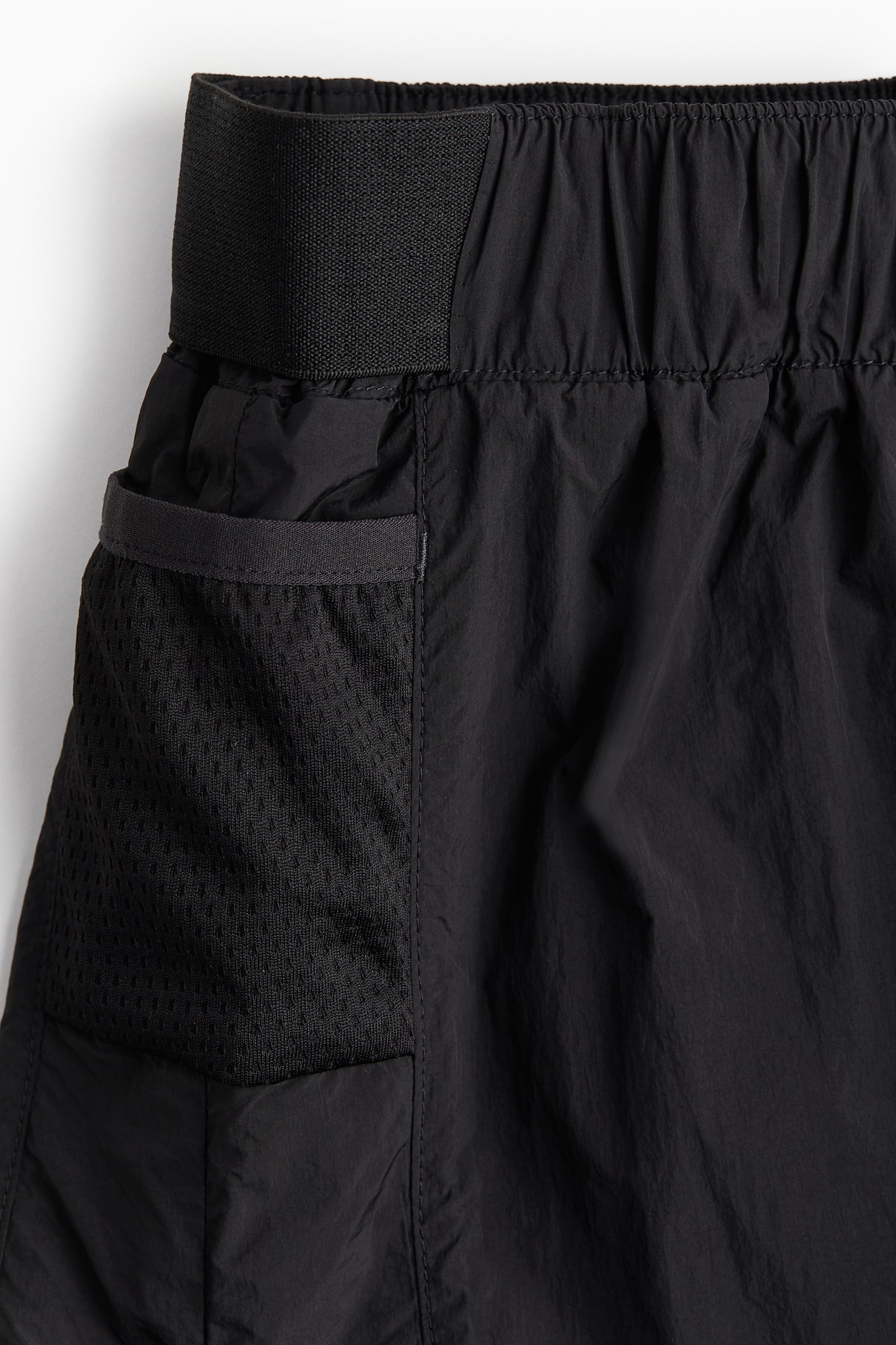 Running Shorts In DryMove™ - Black - 4