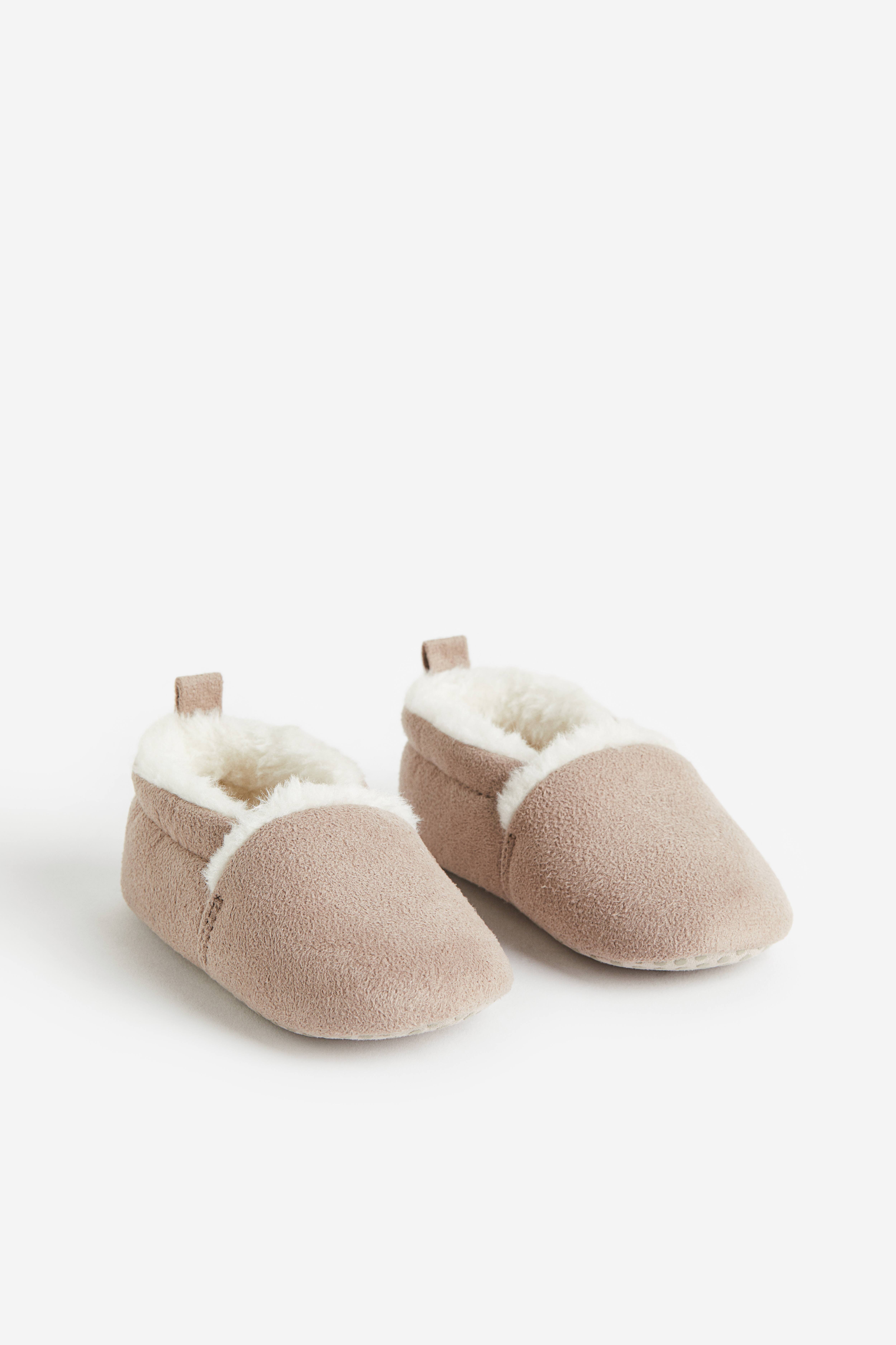 White slippers hot sale for girls