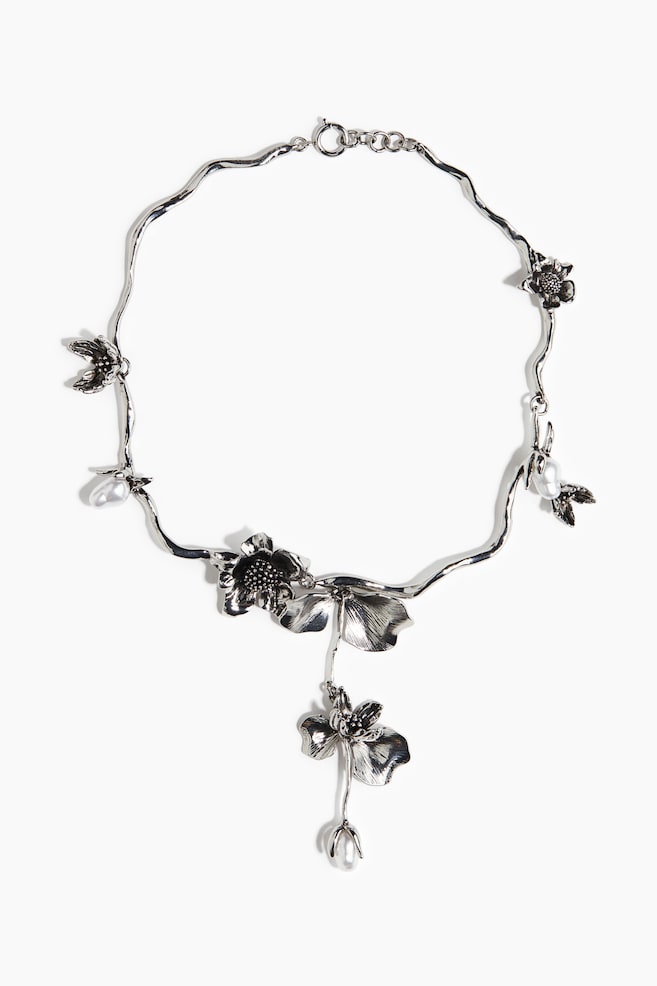 Flower-Detail Necklace - Silver-colored - 1