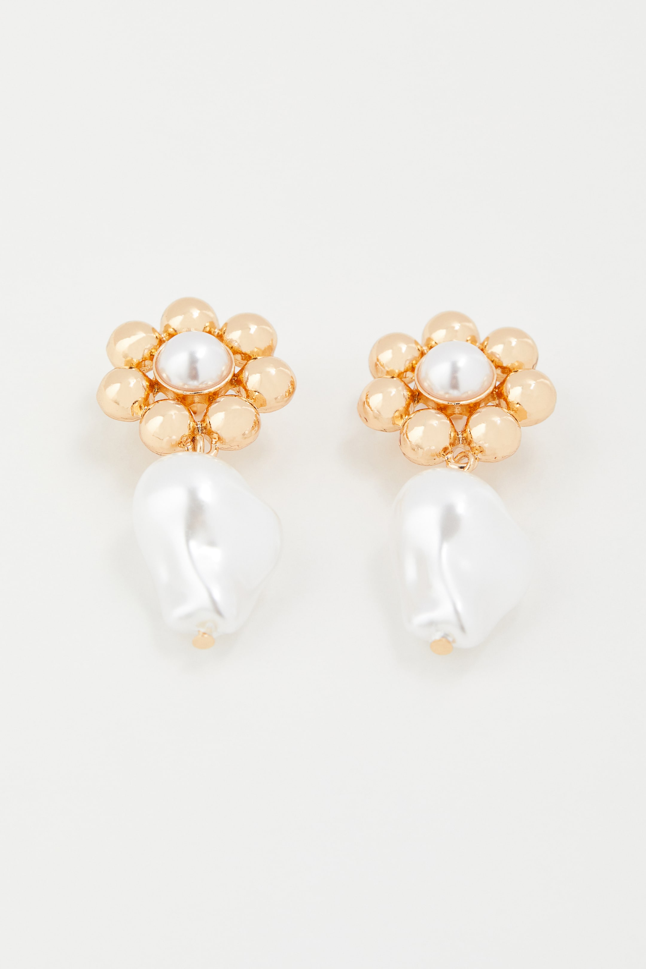 View larger image: Earrings - Gold-coloured/White - Ladies | H&M 1