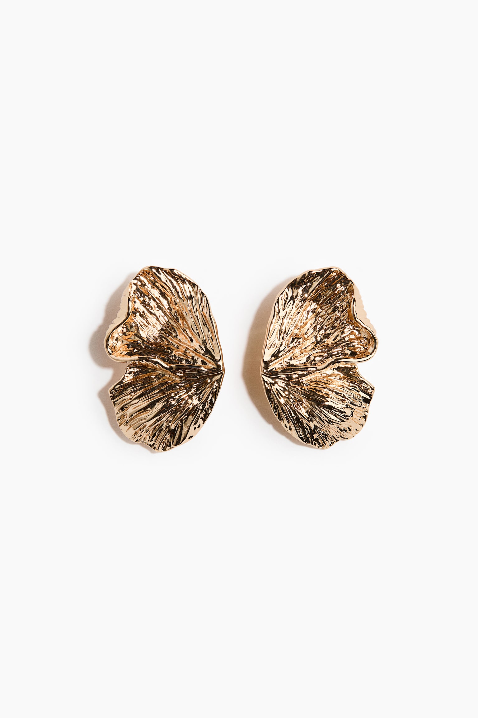 Butterfly-Wing-Shaped Earrings - Gold-colored
