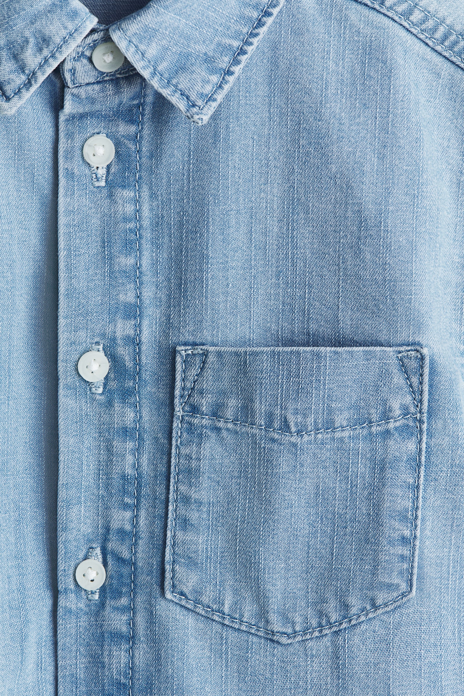 Short-sleeved denim shirt - Light denim blue - 2
