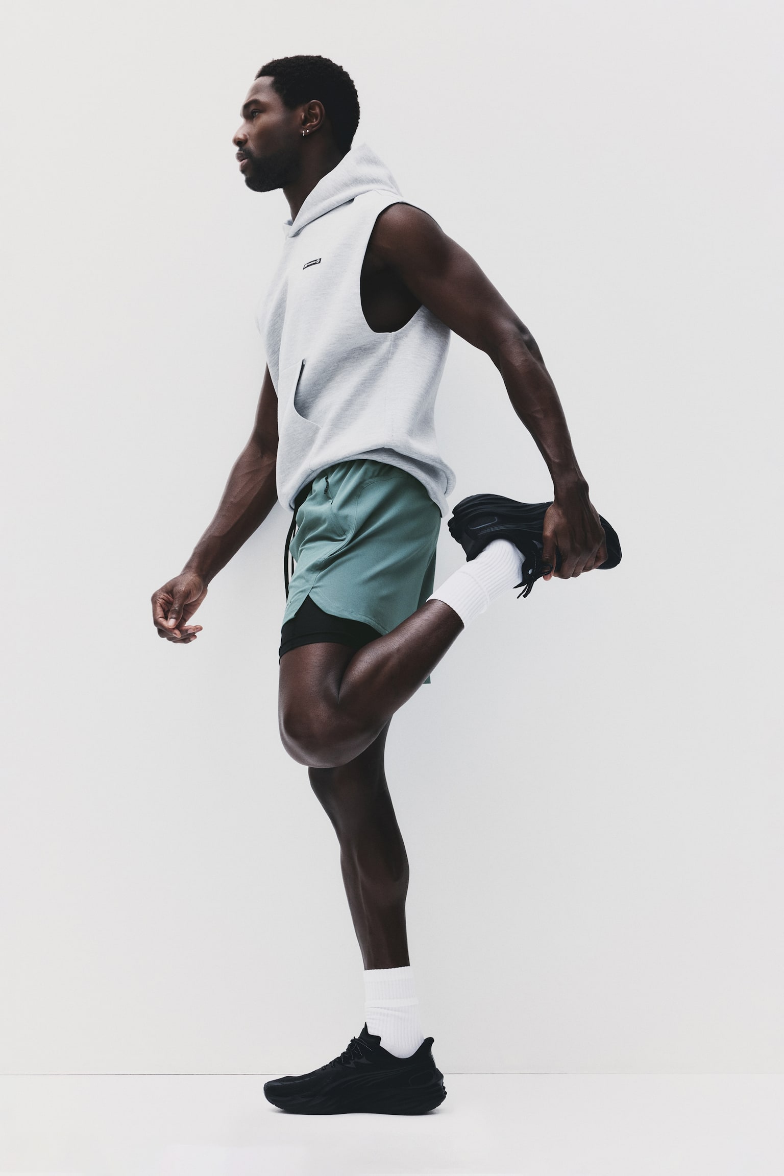 Double-layered sports shorts with DryMove™ - Dusty green/Dark grey/Beige/Black/Burgundy - 6