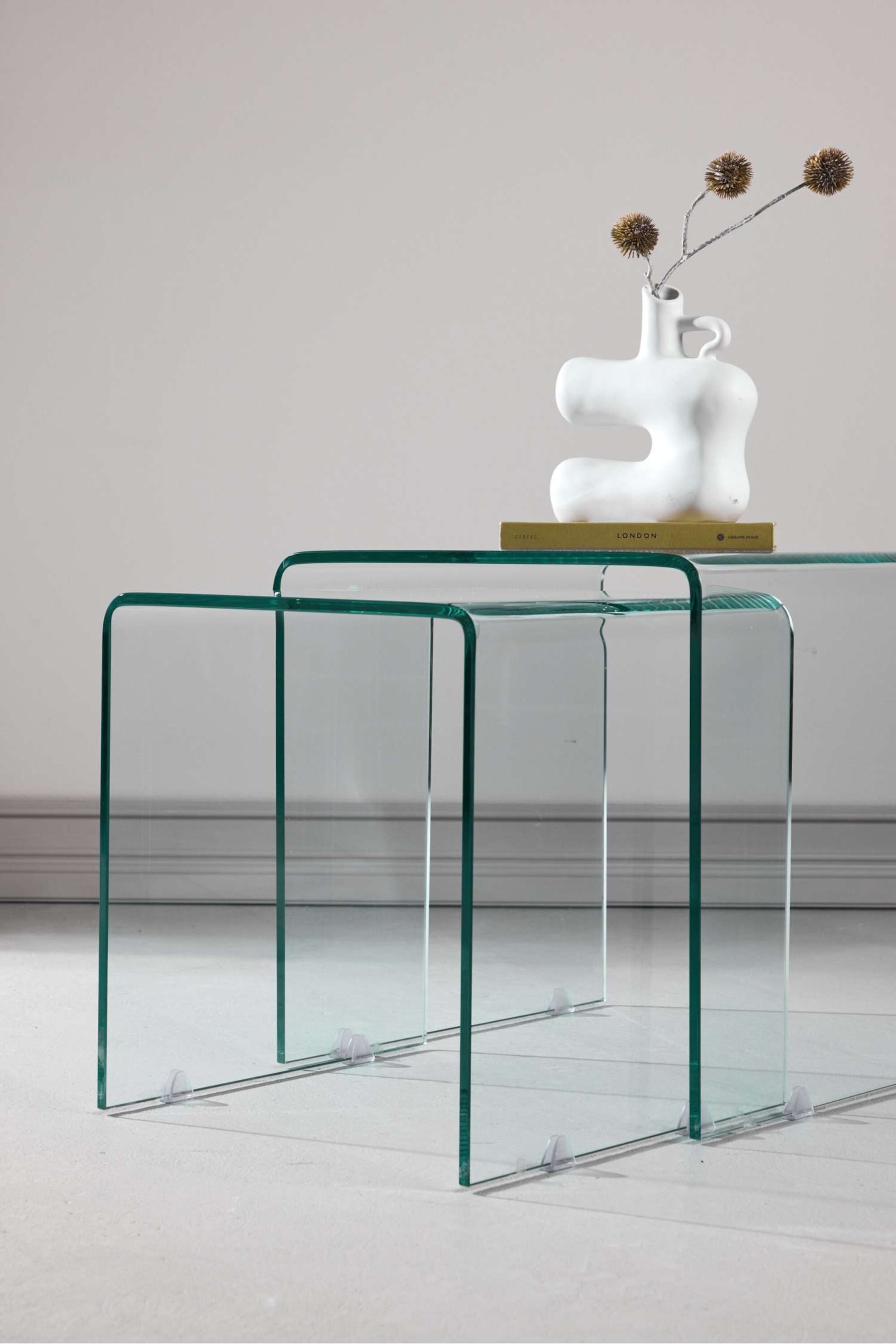 Visa större bild: Telemark Sidobord - Glas, Klar - Venture Home - Home All | H&M SE 2