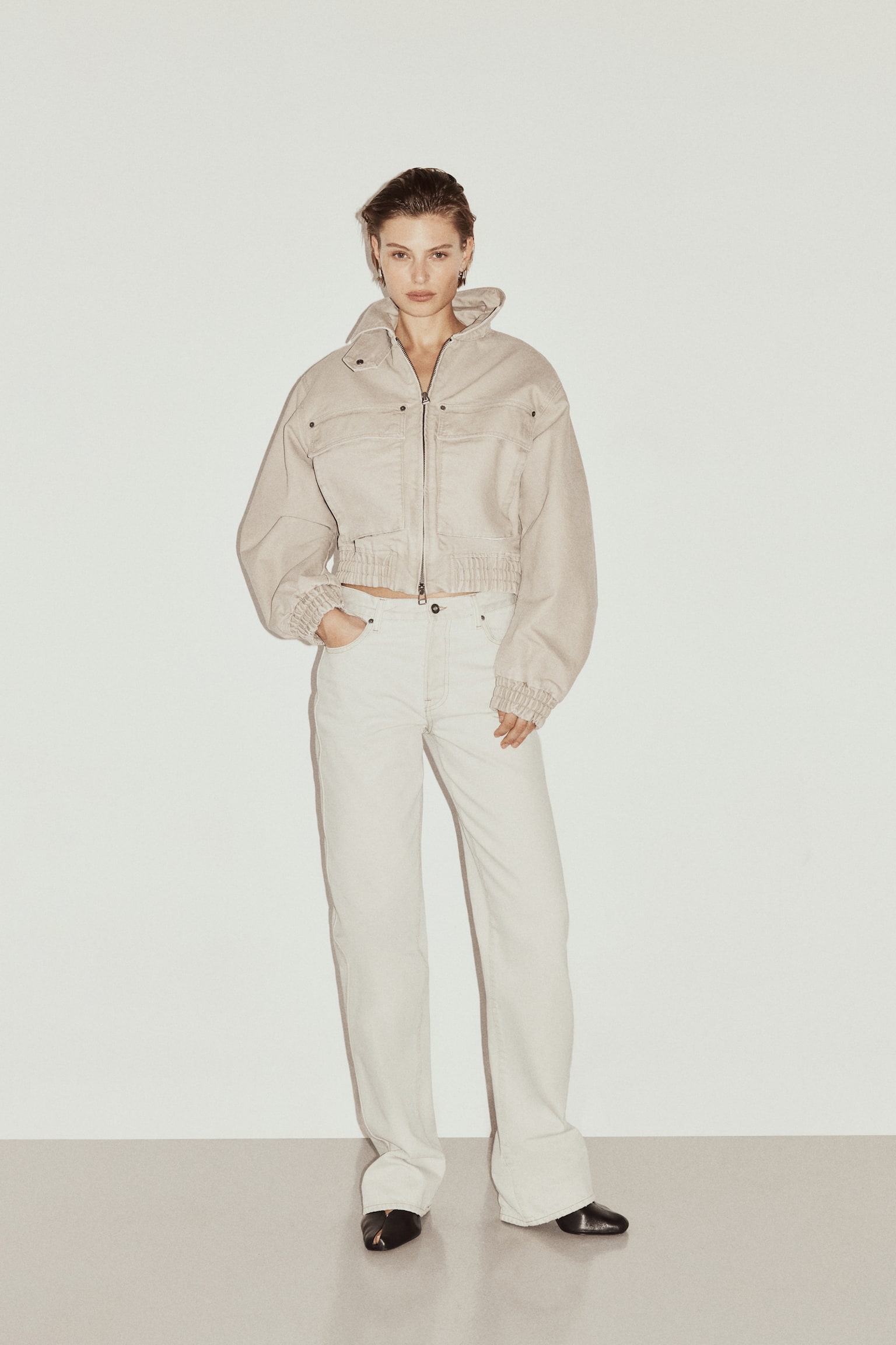 Jeans cu croială dreaptă - Bej-deschis - 2