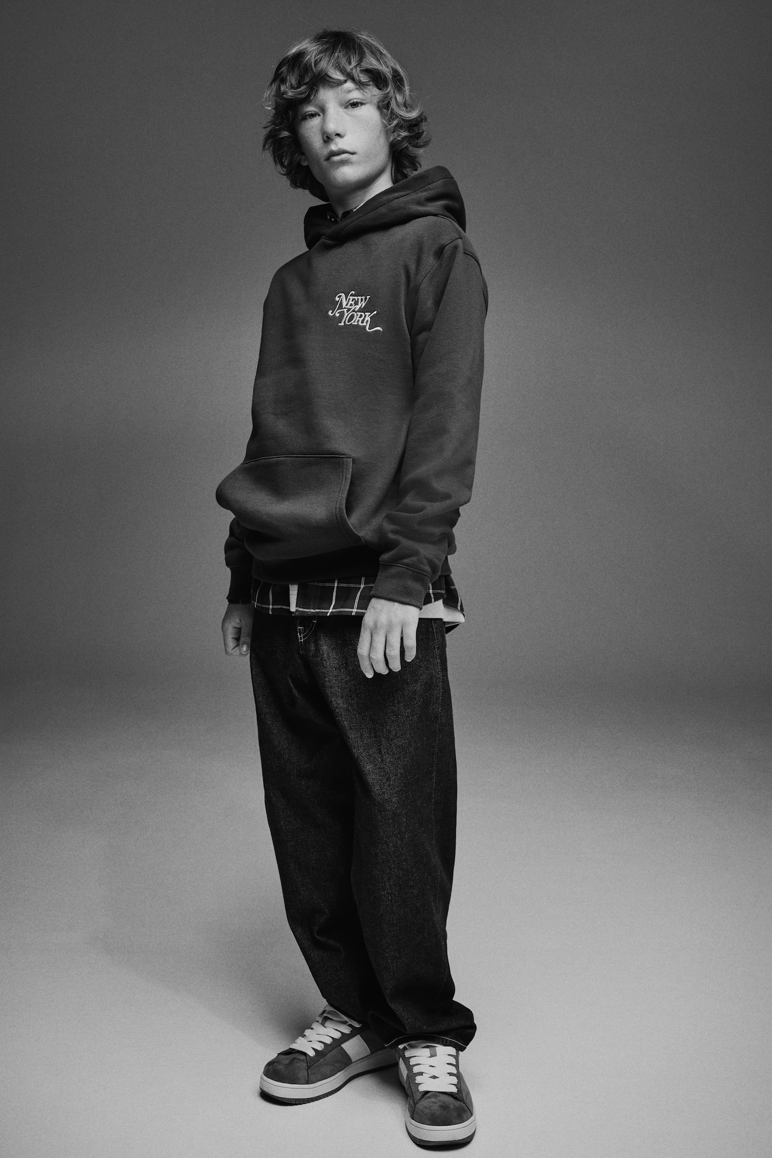 Hoodie - Dark green/New York/Grey marl/Cars/Dark red/Aspen/Khaki green/Hardware/Red/Basketball player/Dark brown/Skater/Cream/Everyday/White/Marbled/Black/E-Zone/Dark grey/Tie-dye/Light grey/Navy blue/Tie-dye - 3