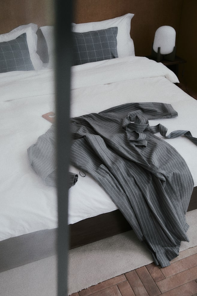 Flannel Robe - Dark gray/striped - 2