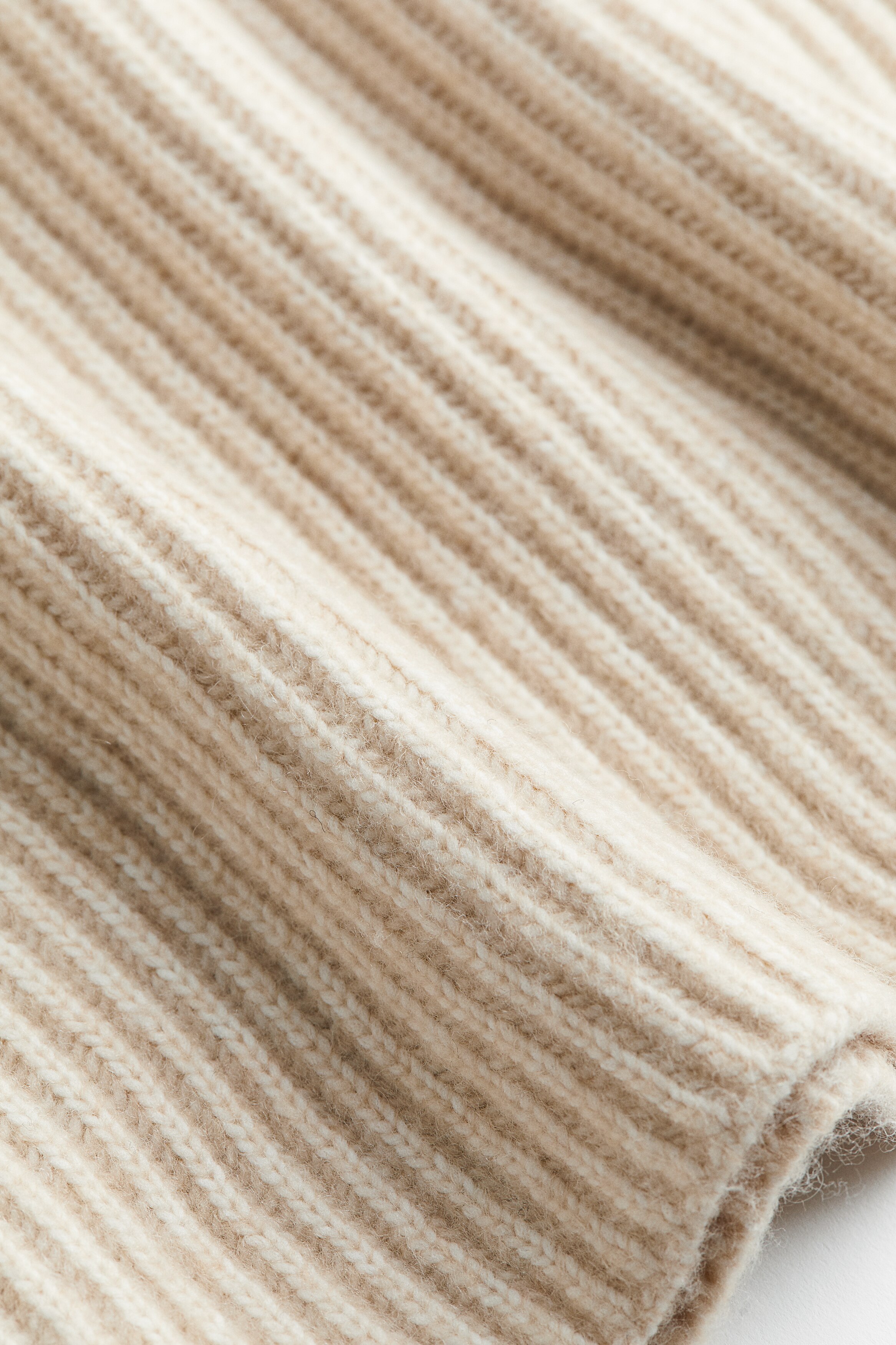 Women's Light beige Rib-knit Mock Turtleneck Sweater | H&M CA
